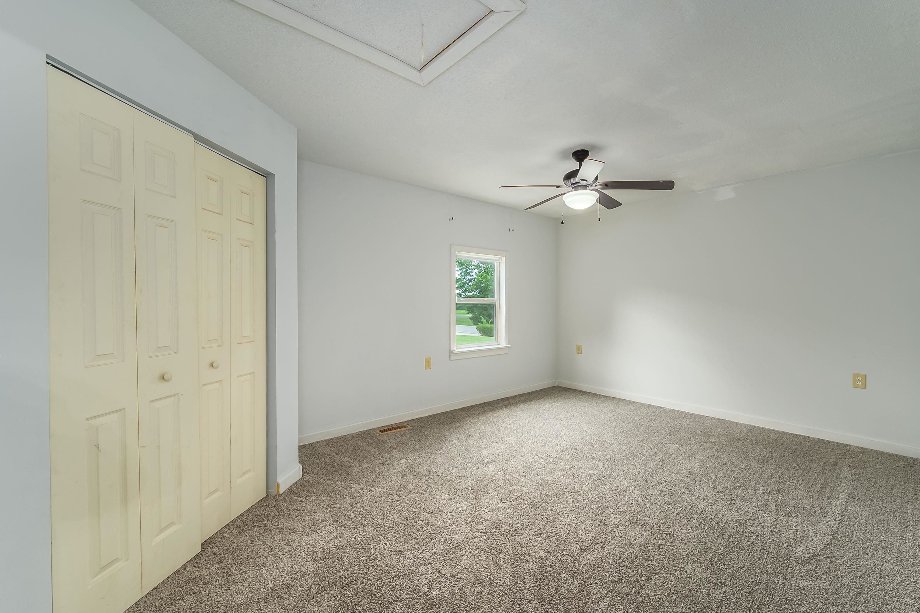 309 N Seymour St Property Photo 25