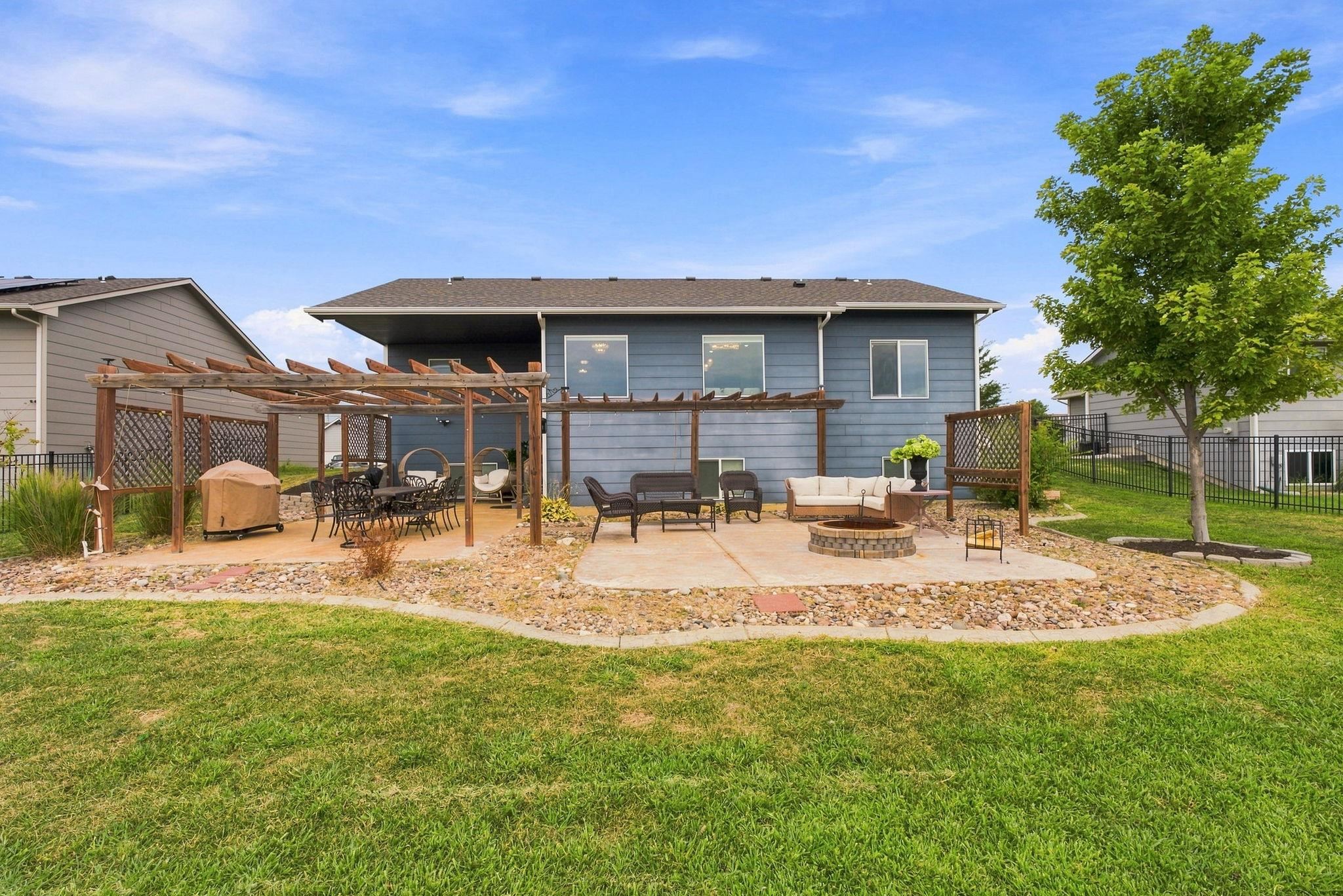 1428 N Aster St Property Photo 32
