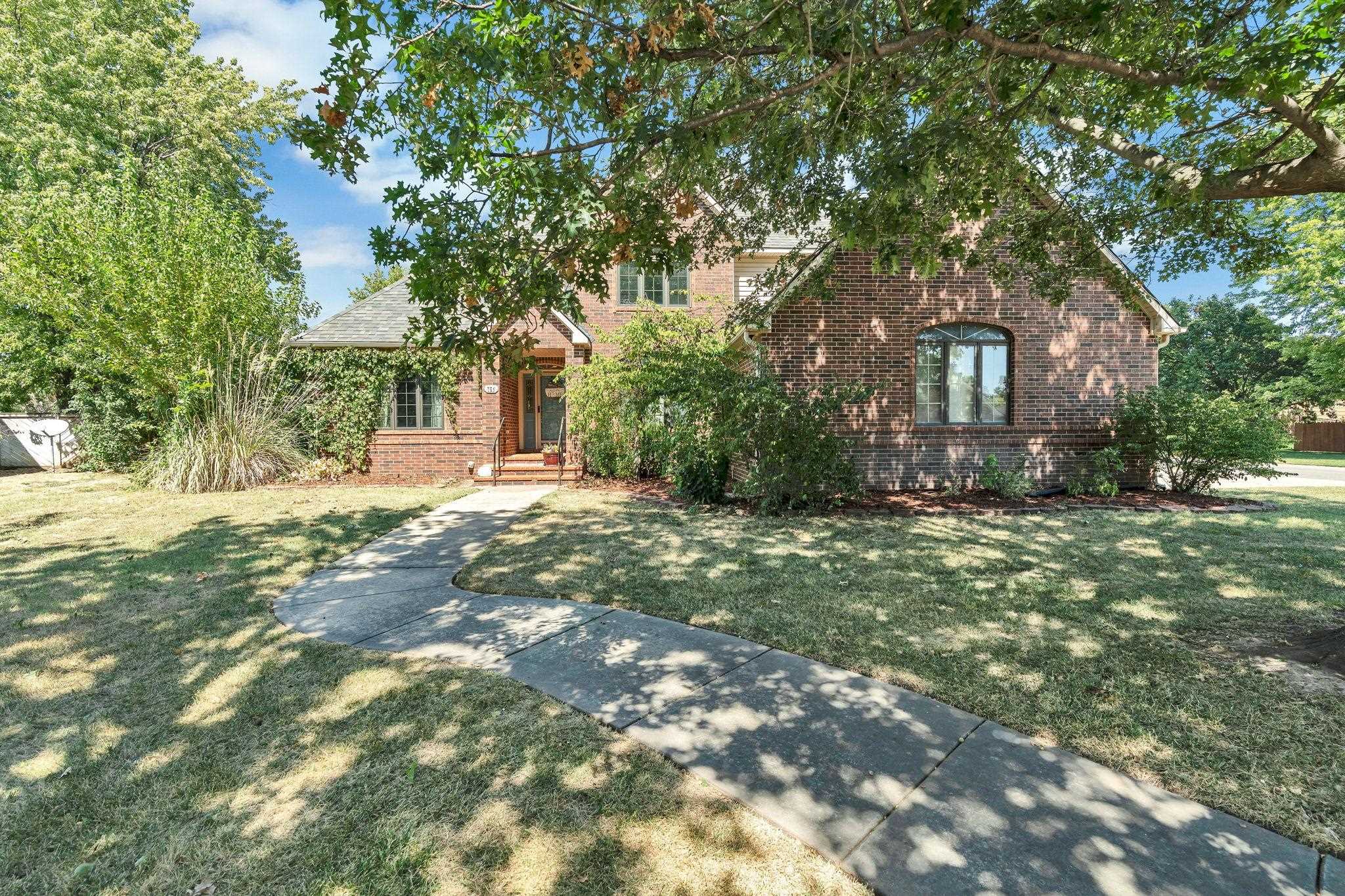 10 E Flanigan Dr