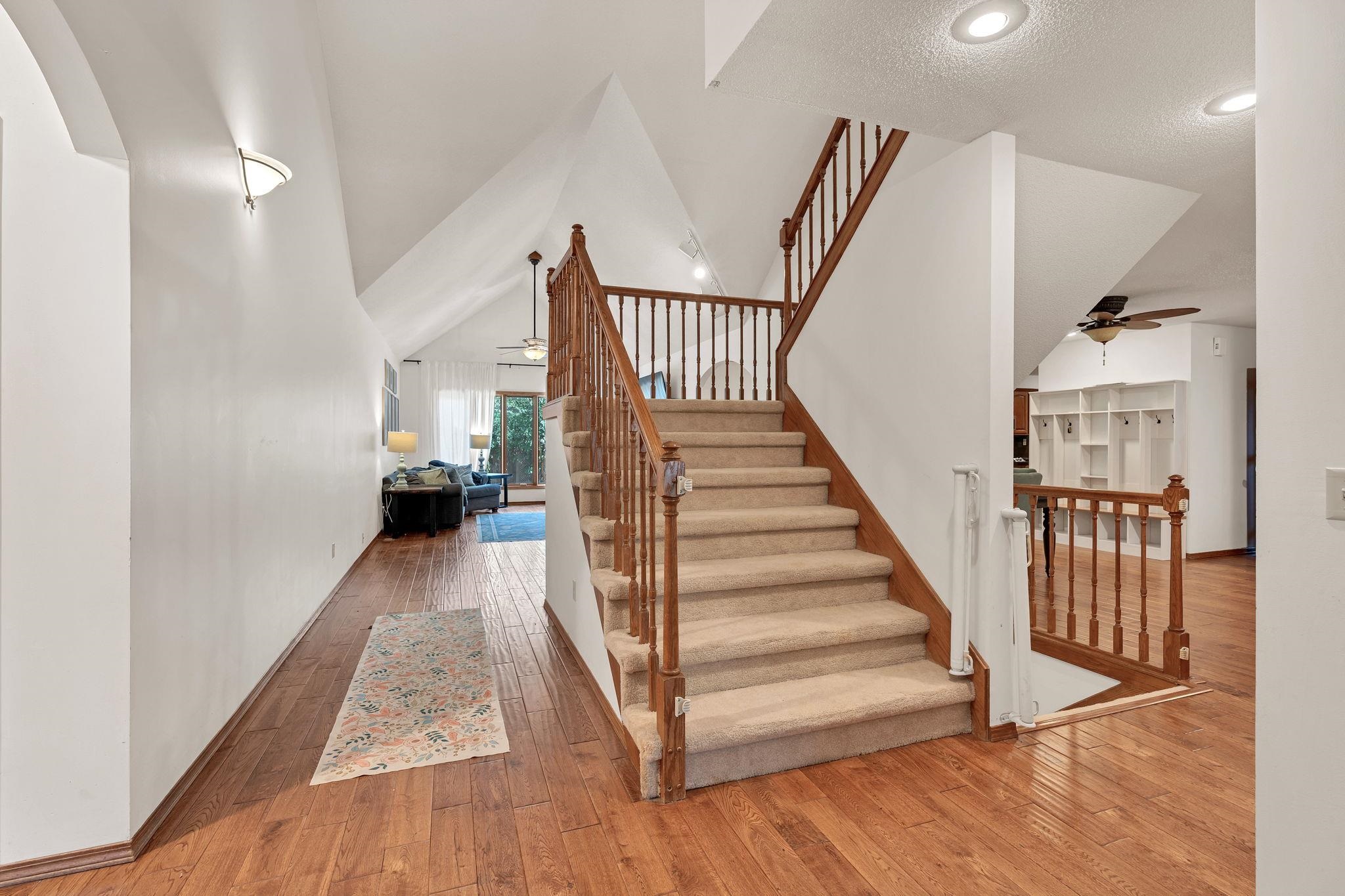 10 E Flanigan Dr Property Photo 6