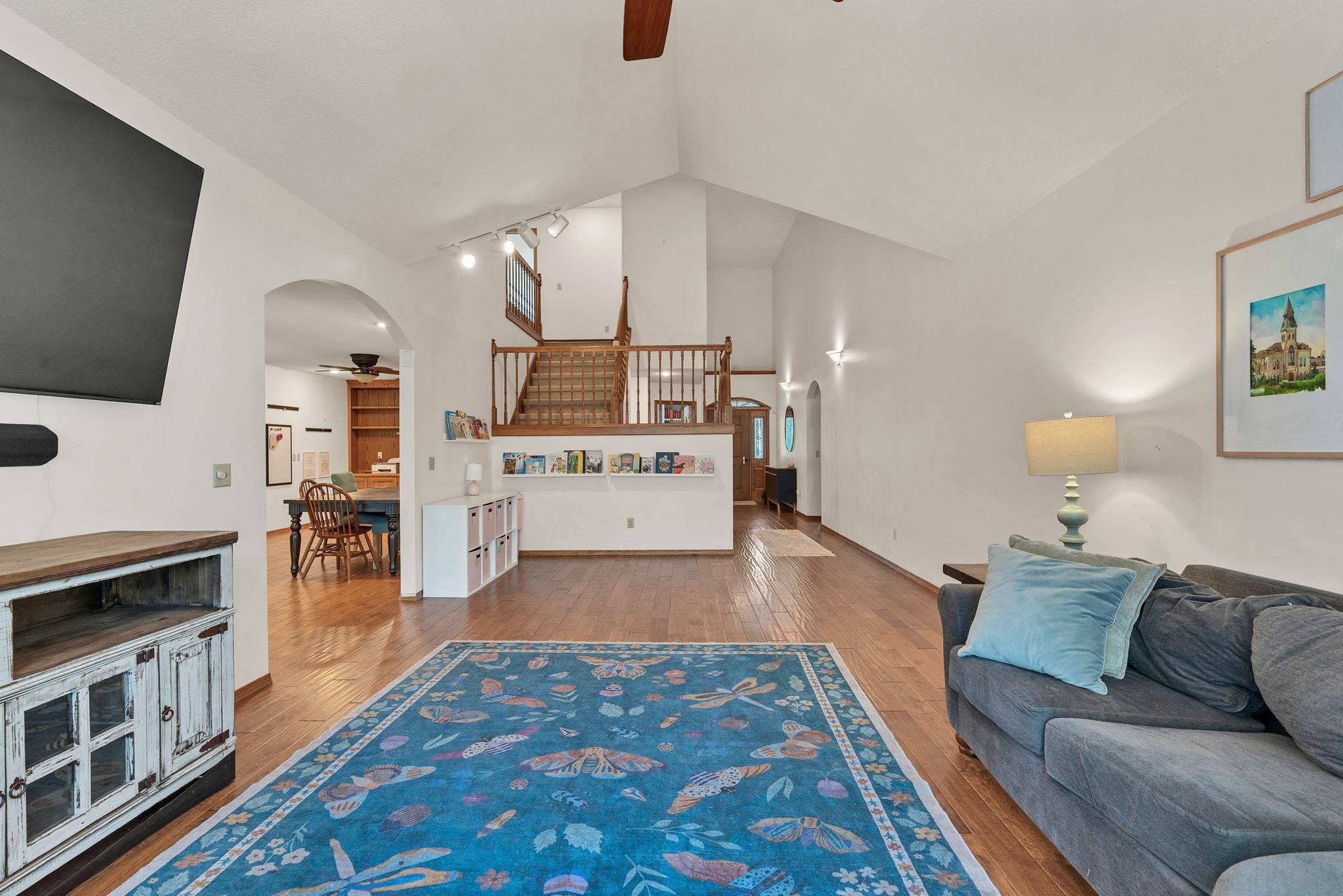 10 E Flanigan Dr Property Photo 8