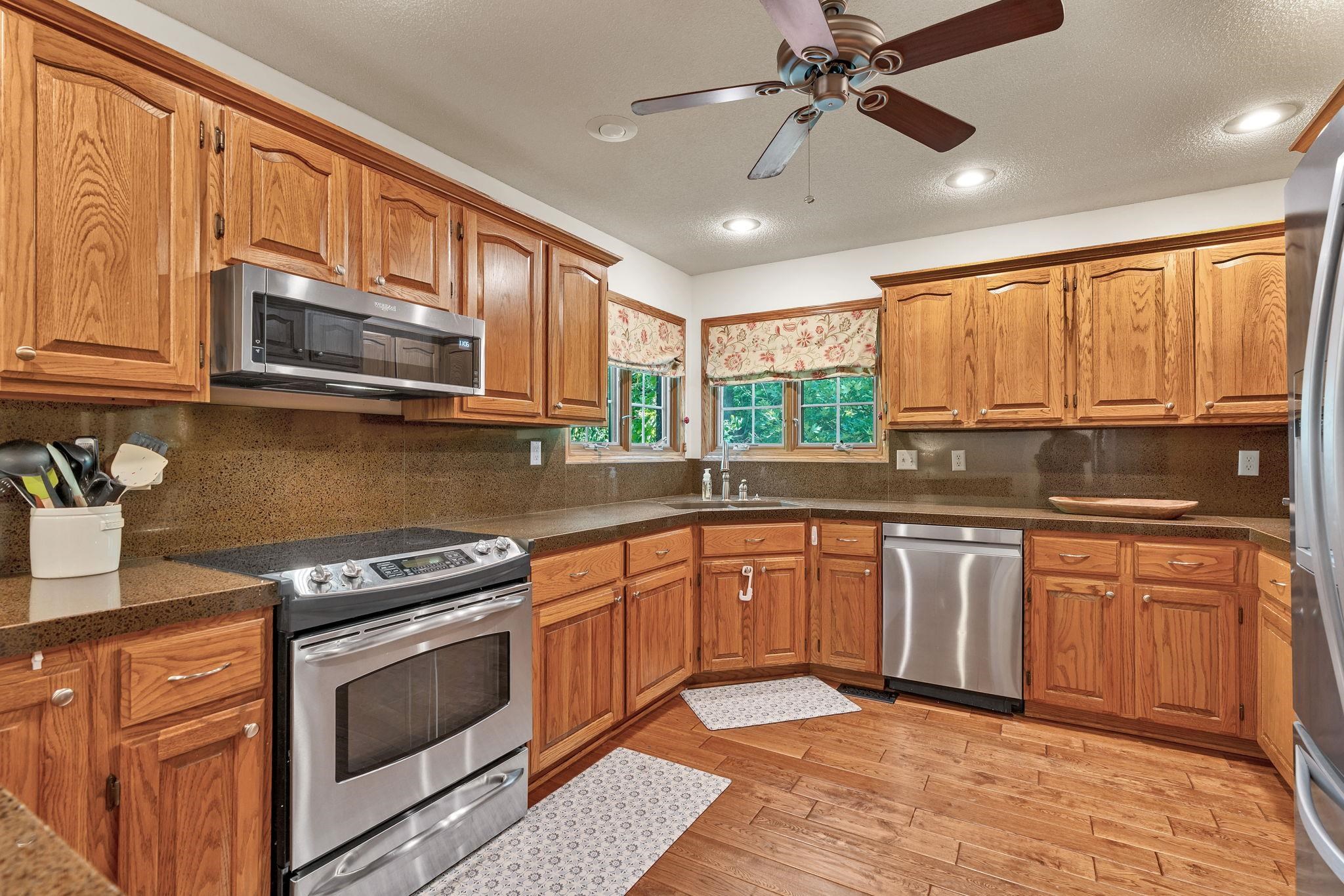 10 E Flanigan Dr Property Photo 13