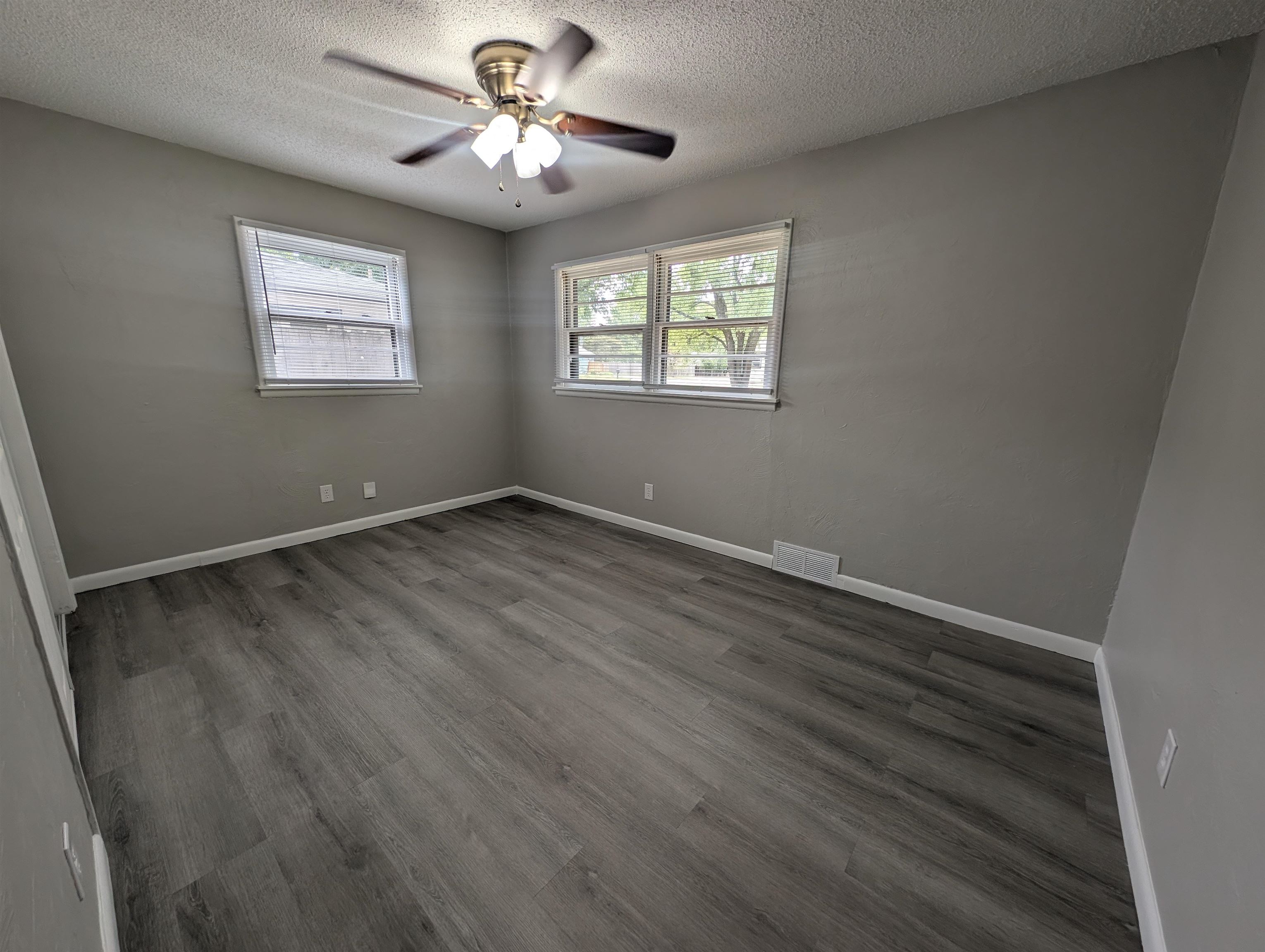 3350 S Hiram St Property Photo 10