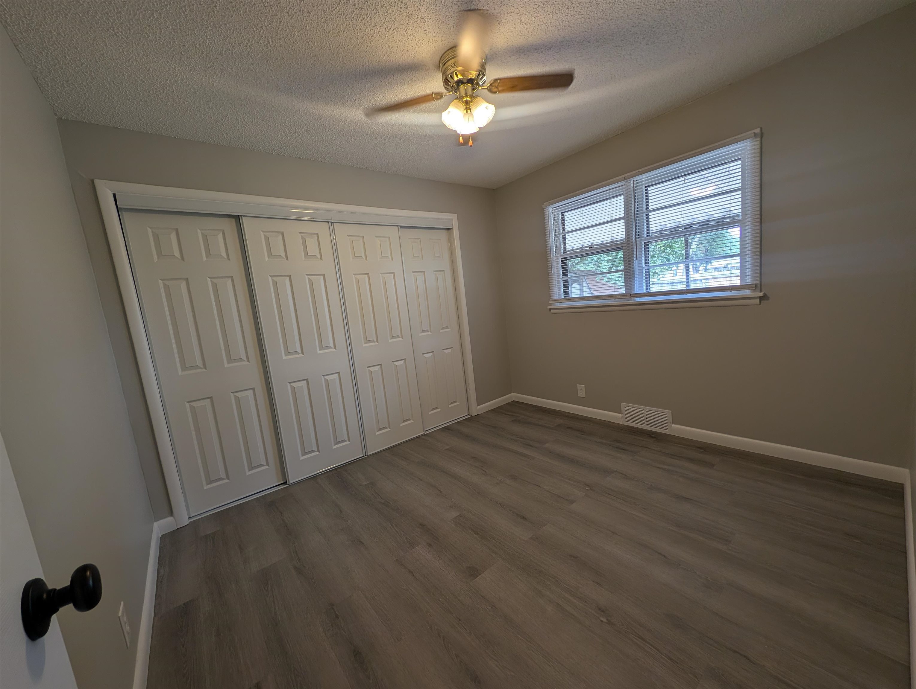 3350 S Hiram St Property Photo 12