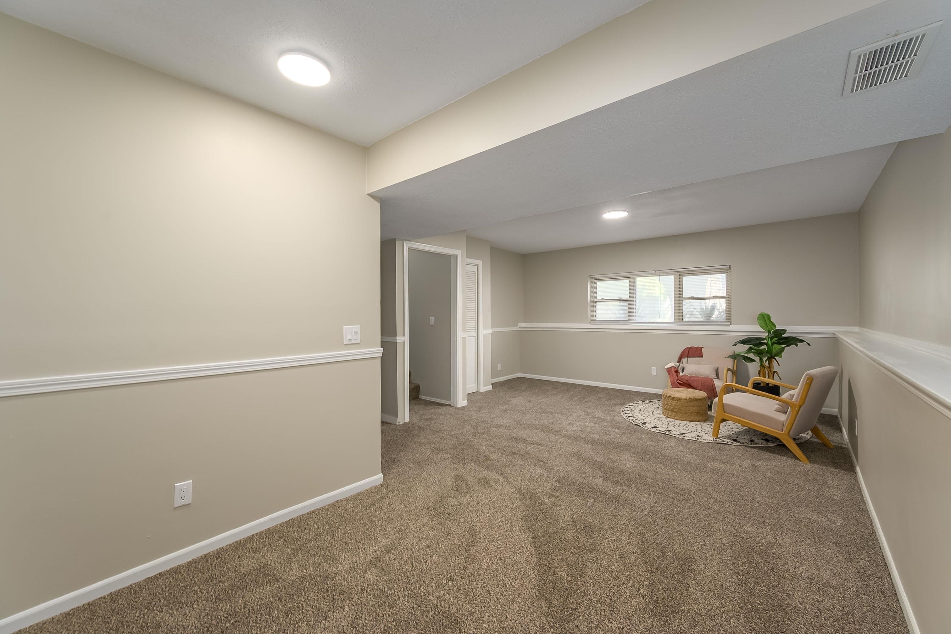 255 N Parkdale St Property Photo 25