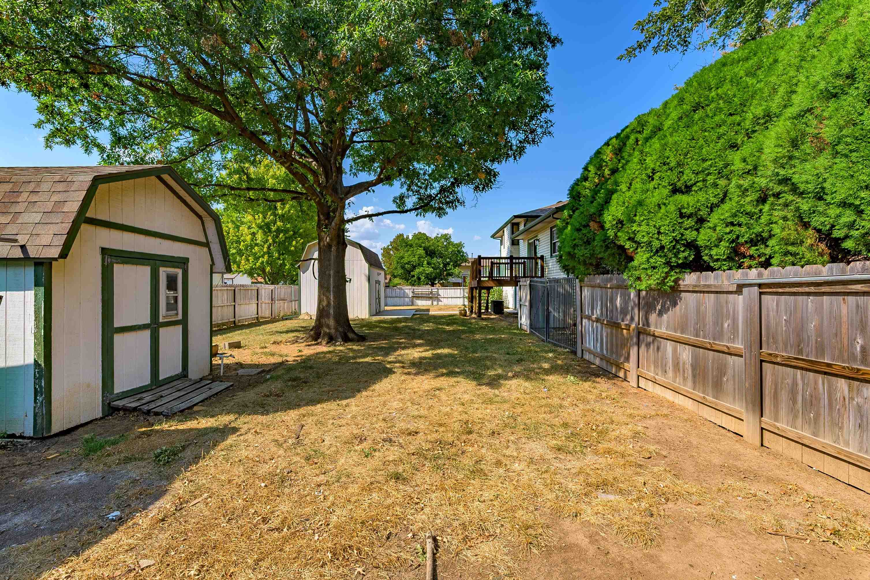 255 N Parkdale St Property Photo 35