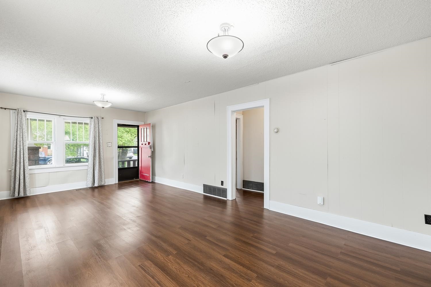1130 S Pattie St Property Photo 9