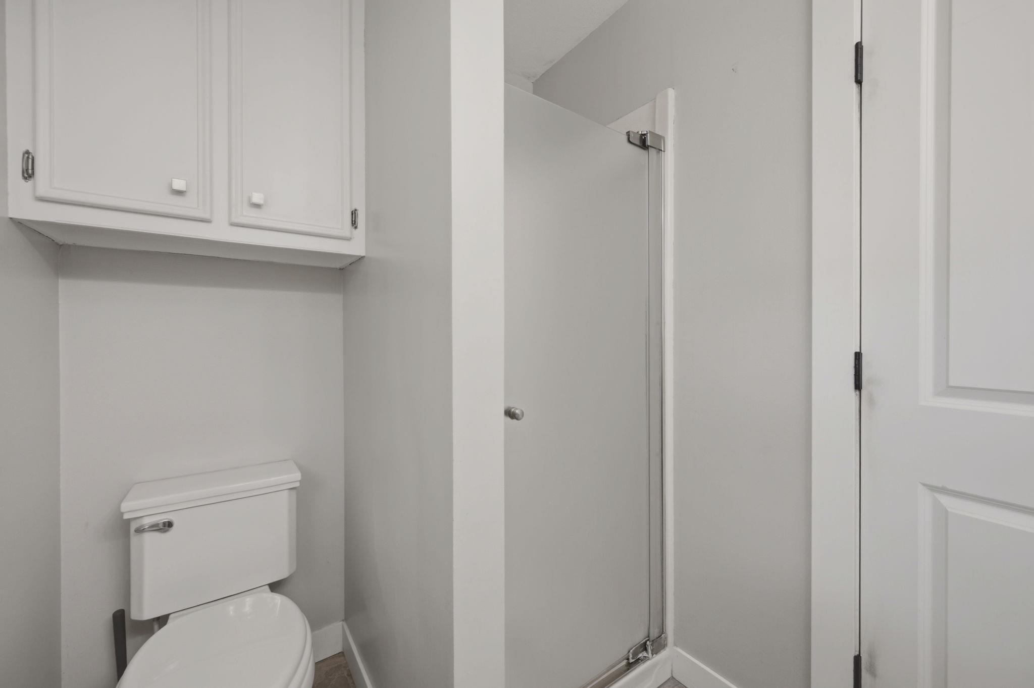 1324 N Crestline St Property Photo 15