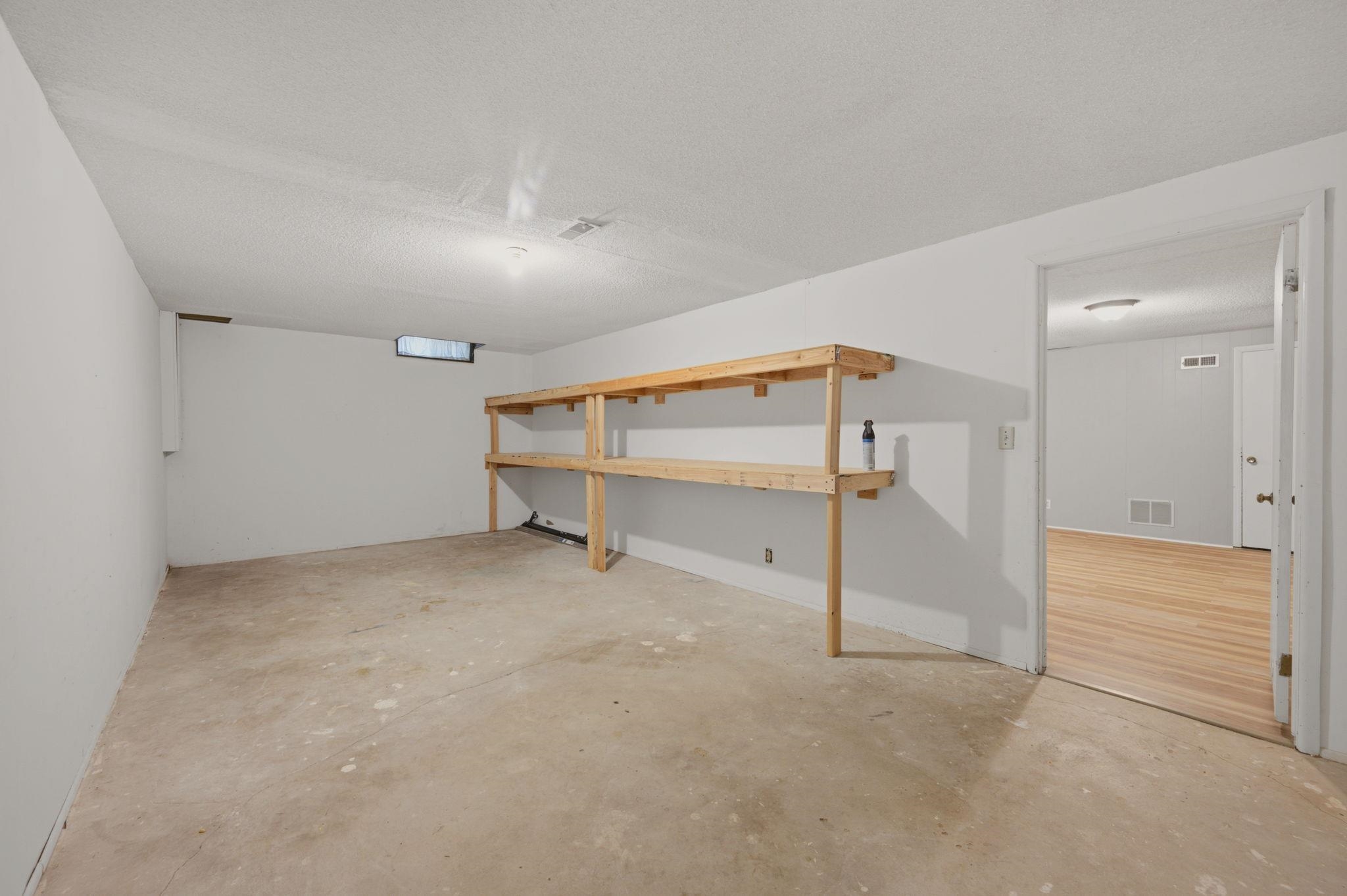 1324 N Crestline St Property Photo 25