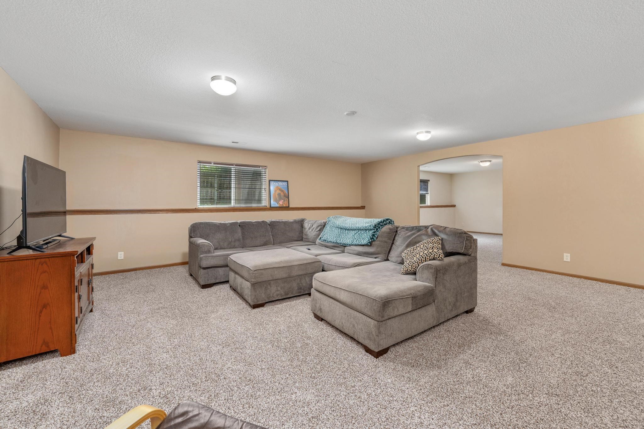 14326 E Hawthorne St Property Photo 26