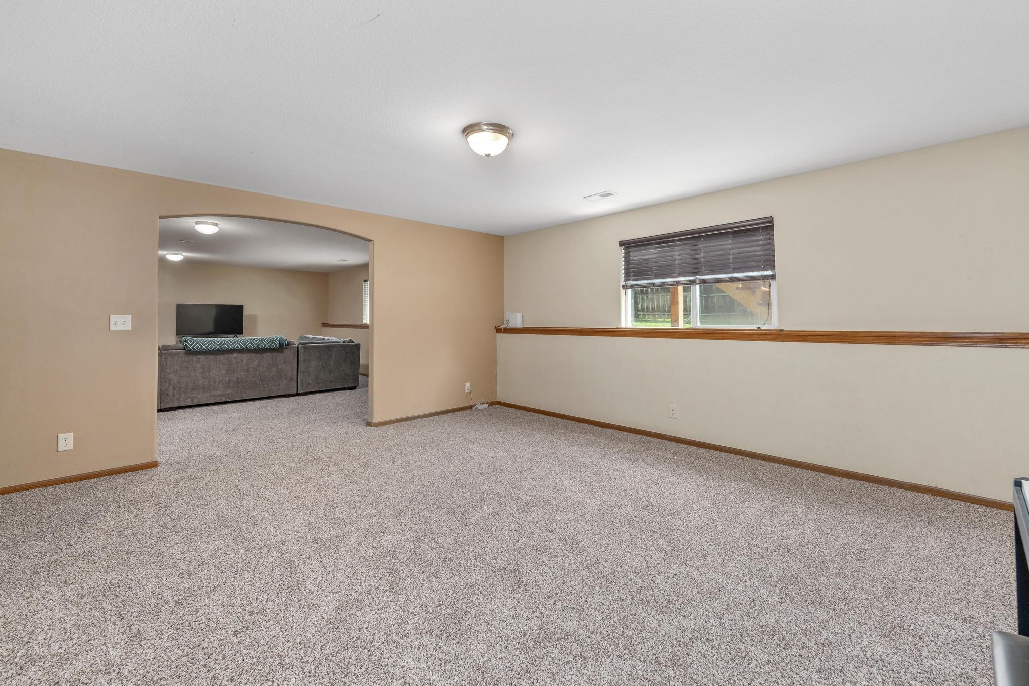 14326 E Hawthorne St Property Photo 28