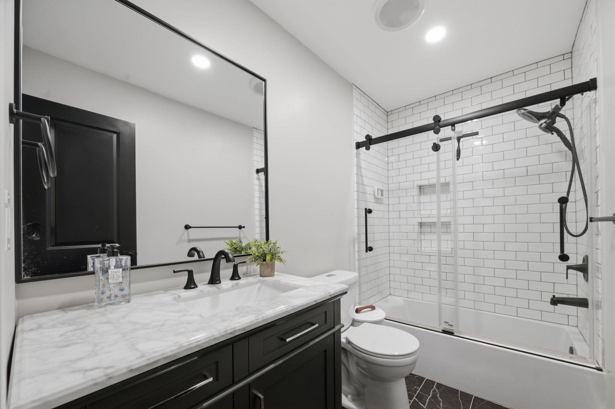 9842 Sw 19th Ter Property Photo 13