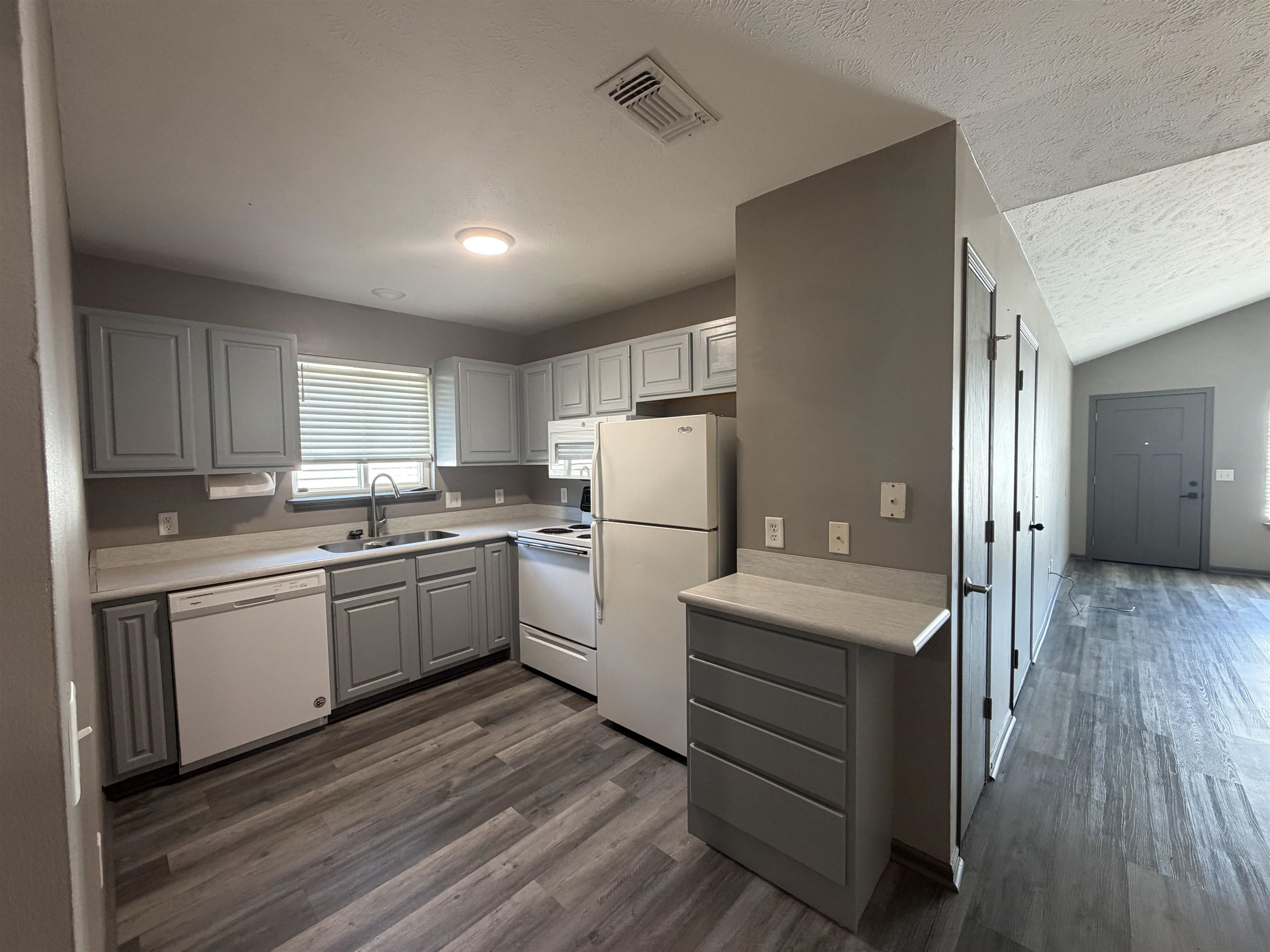 126 S Ohio St A-p Property Photo 10