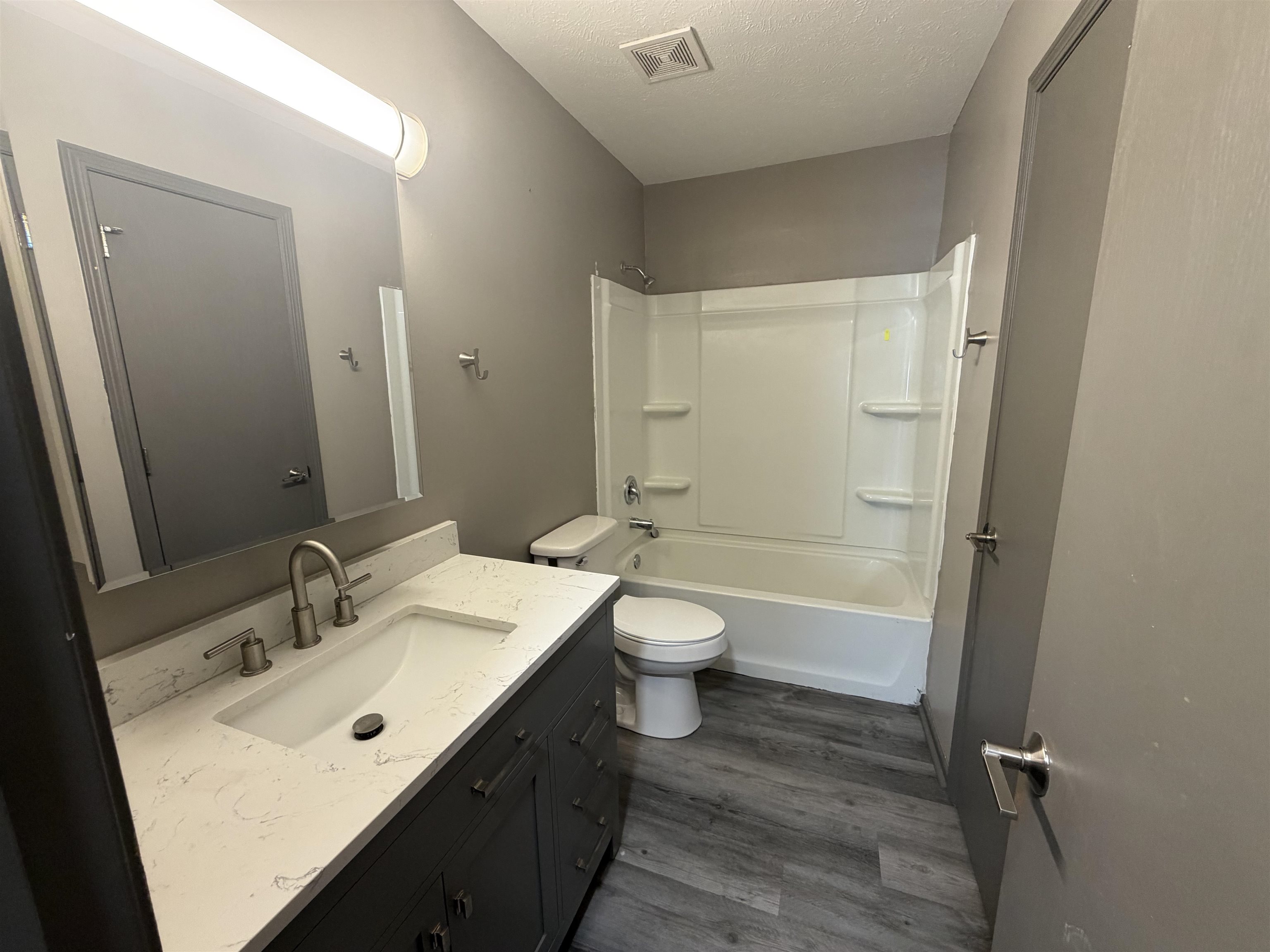 126 S Ohio St A-p Property Photo 12