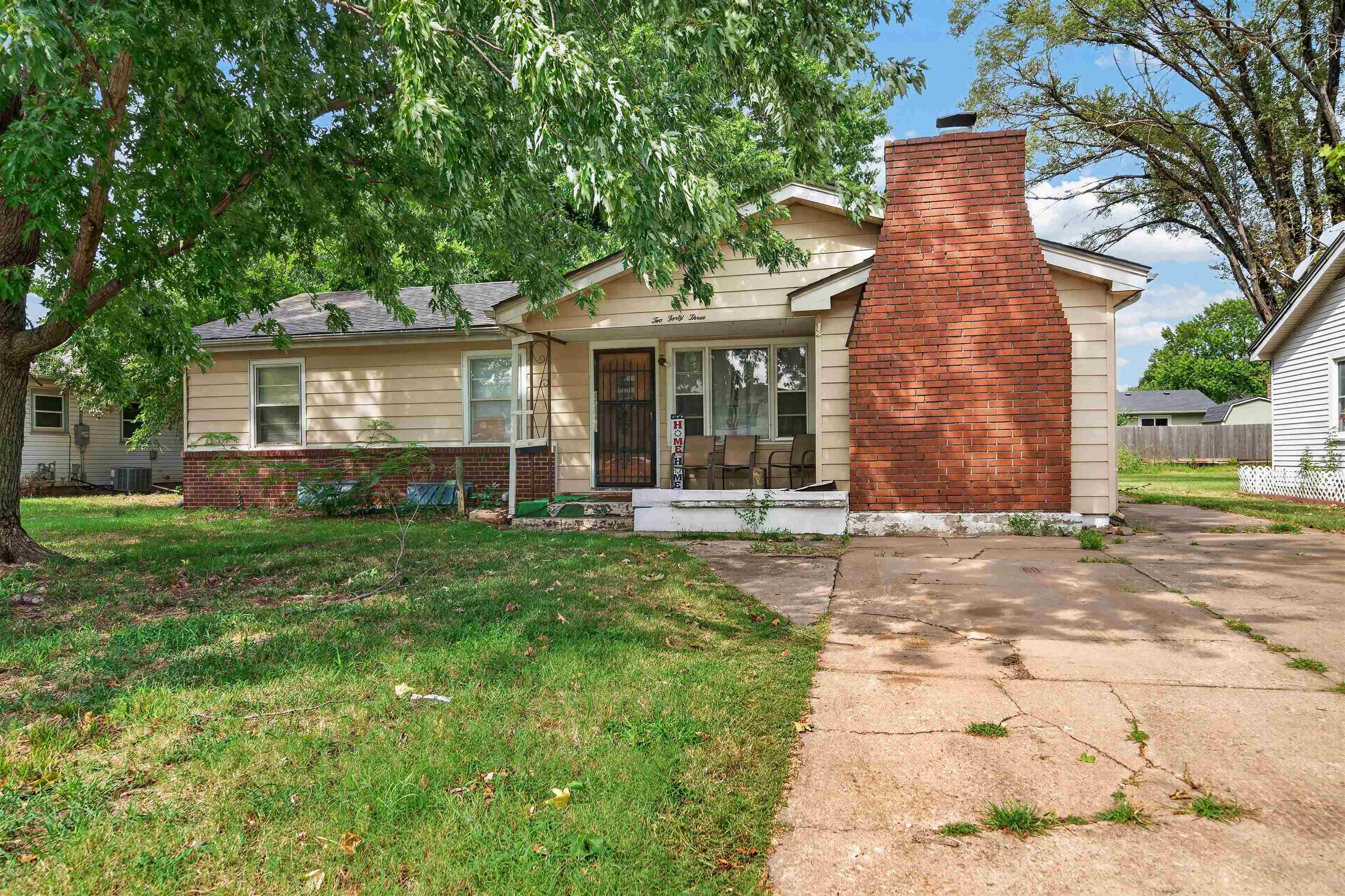 243 Western Ave Property Photo 17