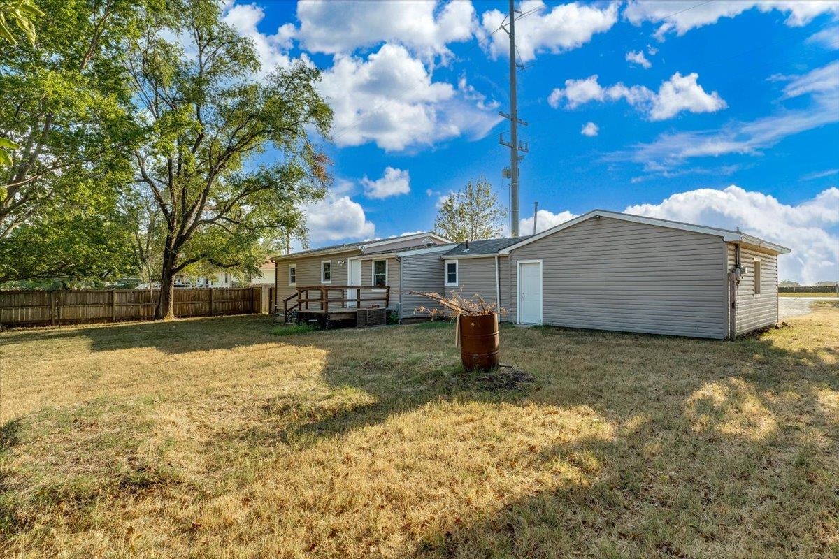 2302 S Anderson Property Photo 28