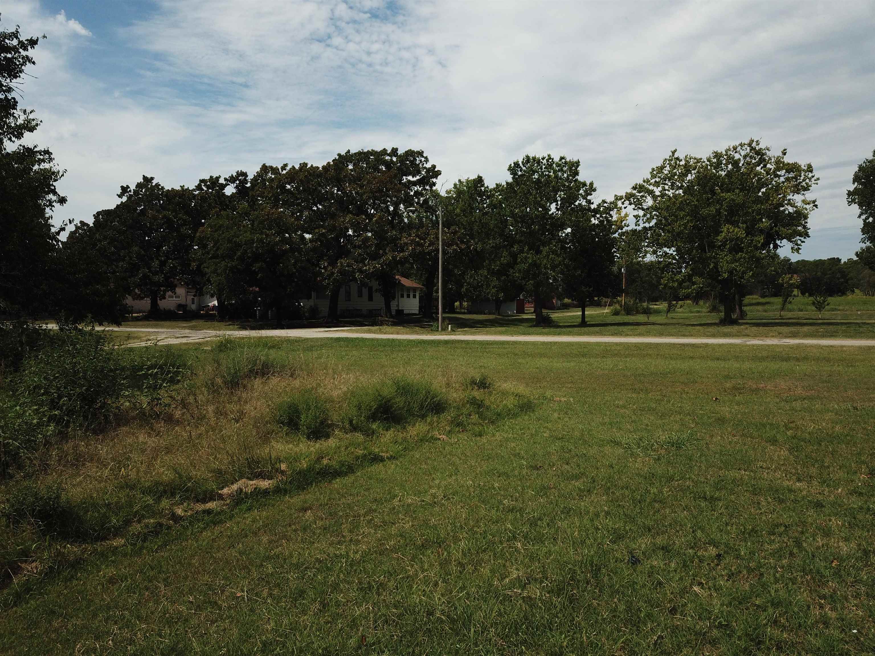 511 N Pennsylvania Property Photo 10