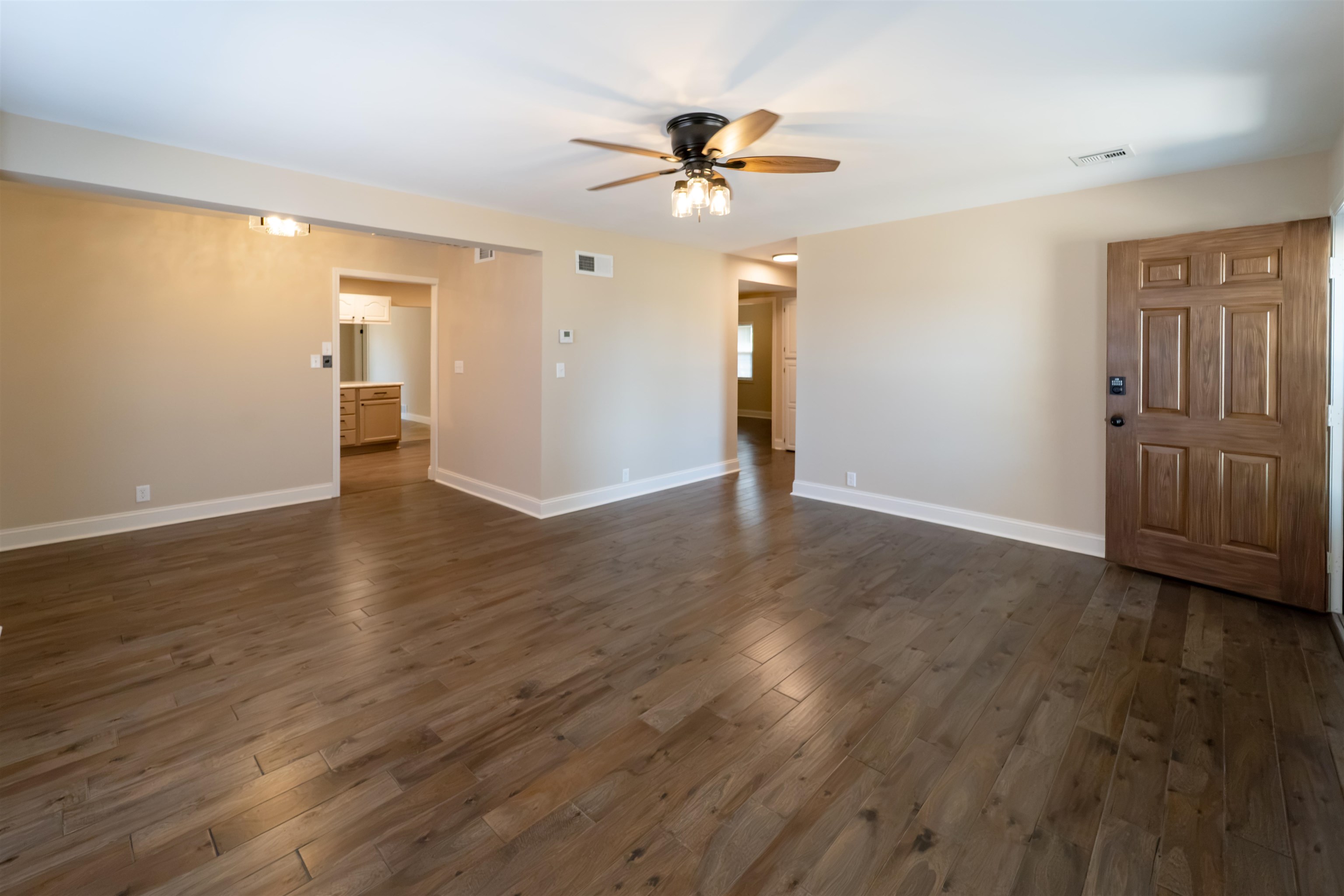545 W Macarthur Property Photo 5