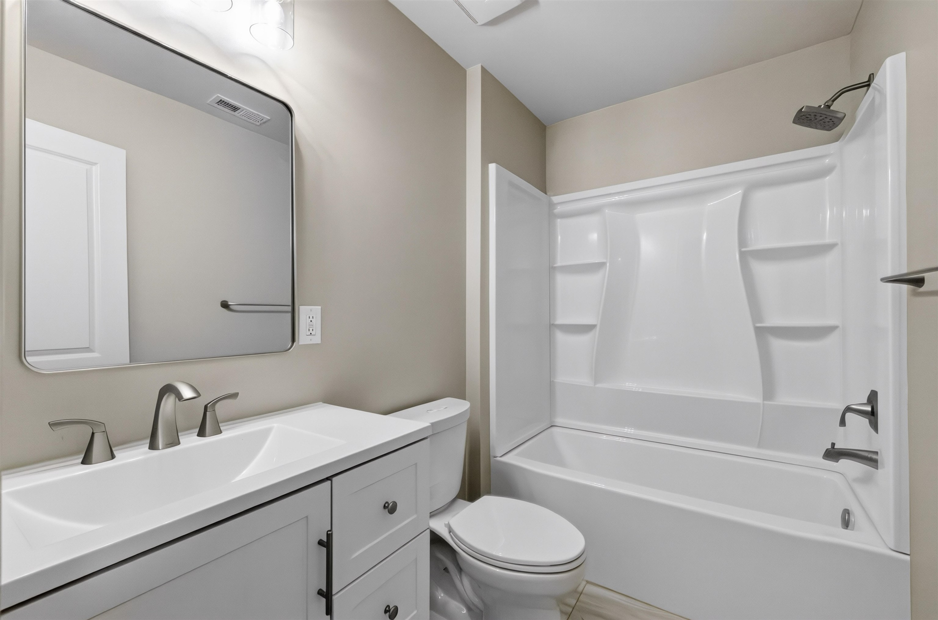 401 S Cranmer Property Photo 14