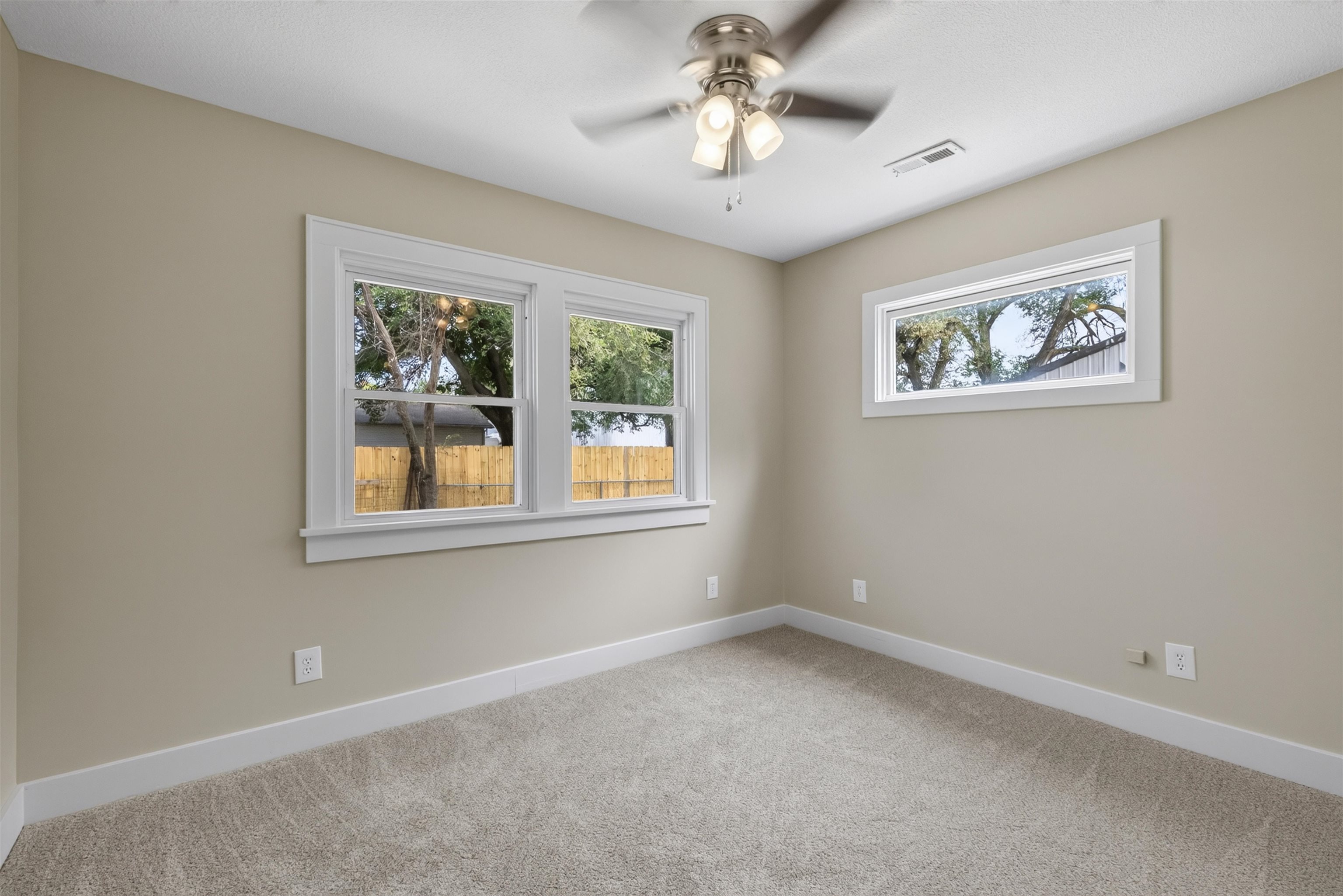 401 S Cranmer Property Photo 17