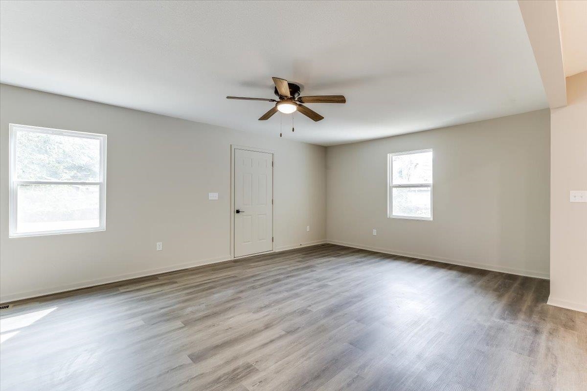 556 N Colby Property Photo 5
