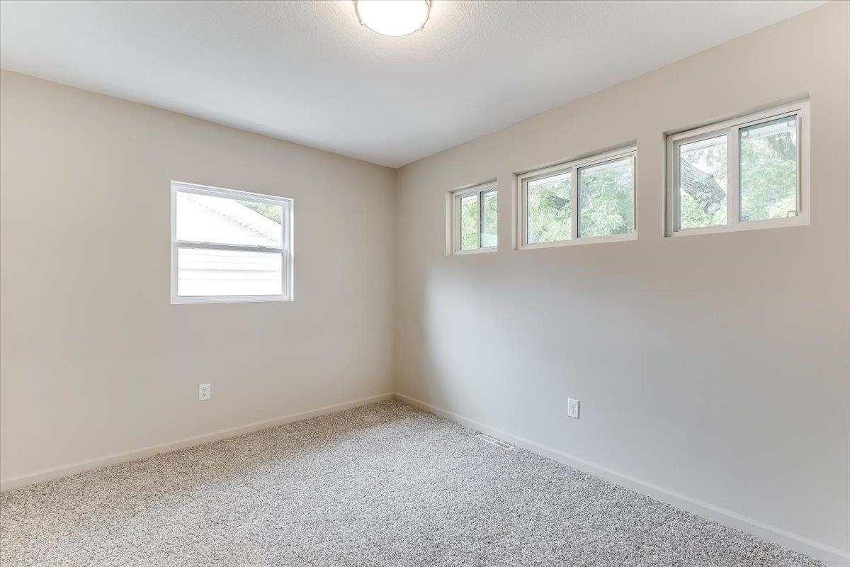 556 N Colby Property Photo 17