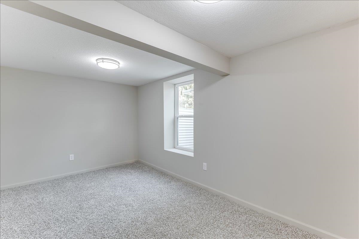 556 N Colby Property Photo 28