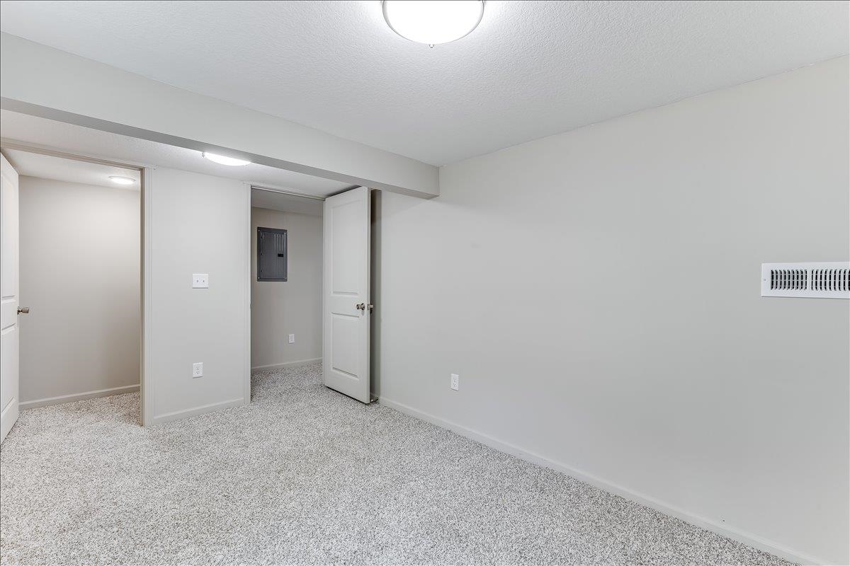 556 N Colby Property Photo 29