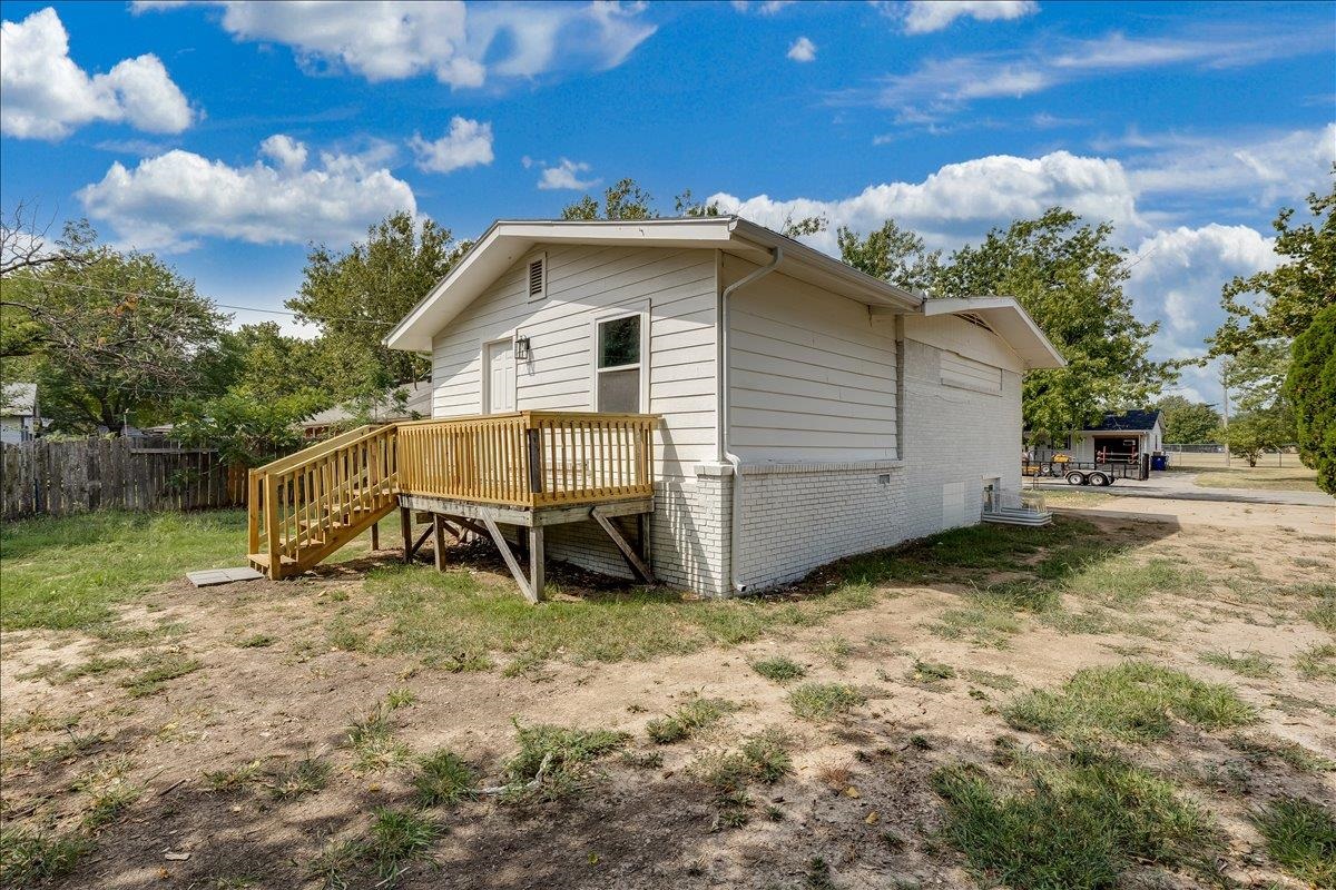 556 N Colby Property Photo 34