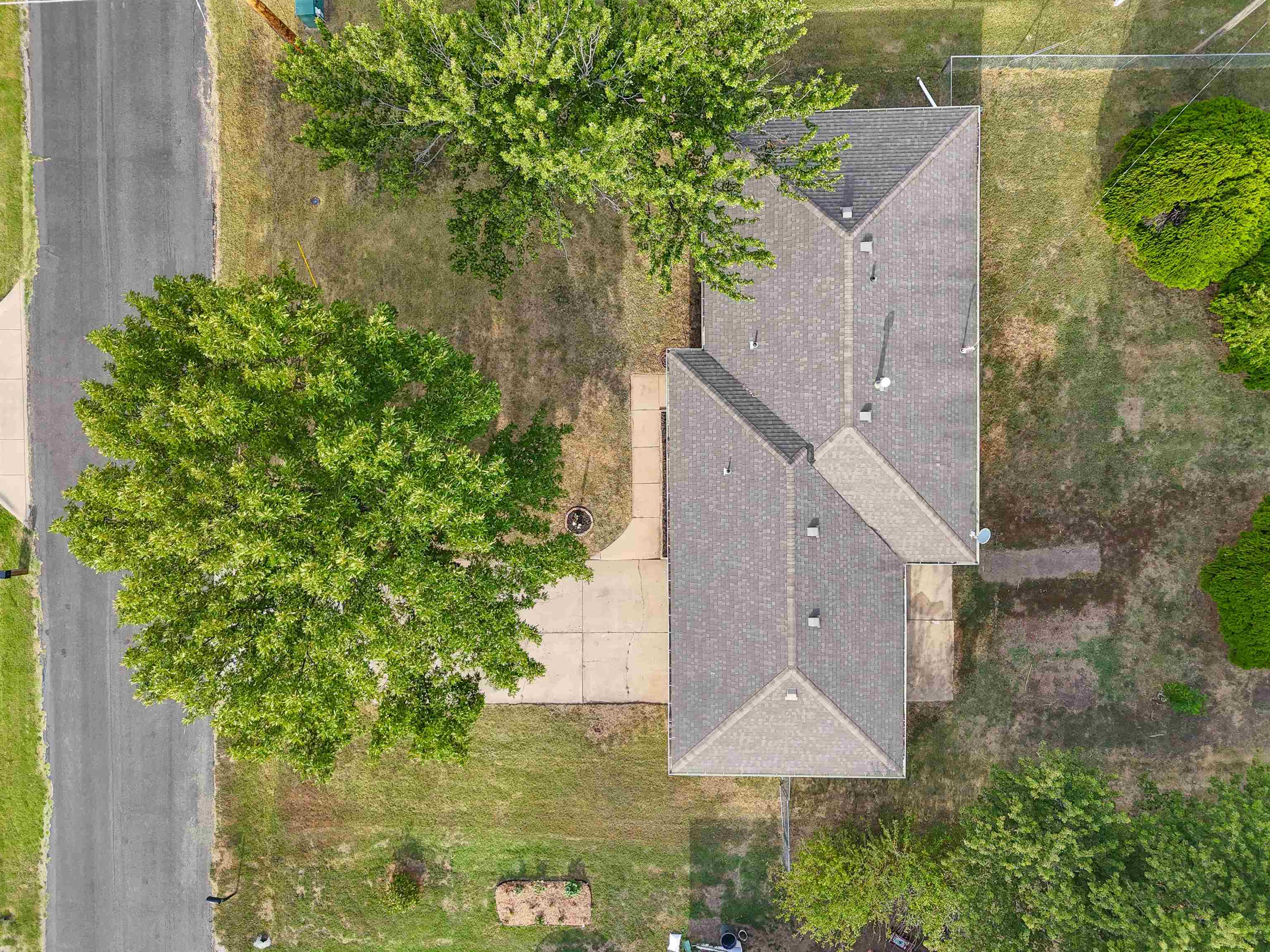 11626 E 1st St N Property Photo 33