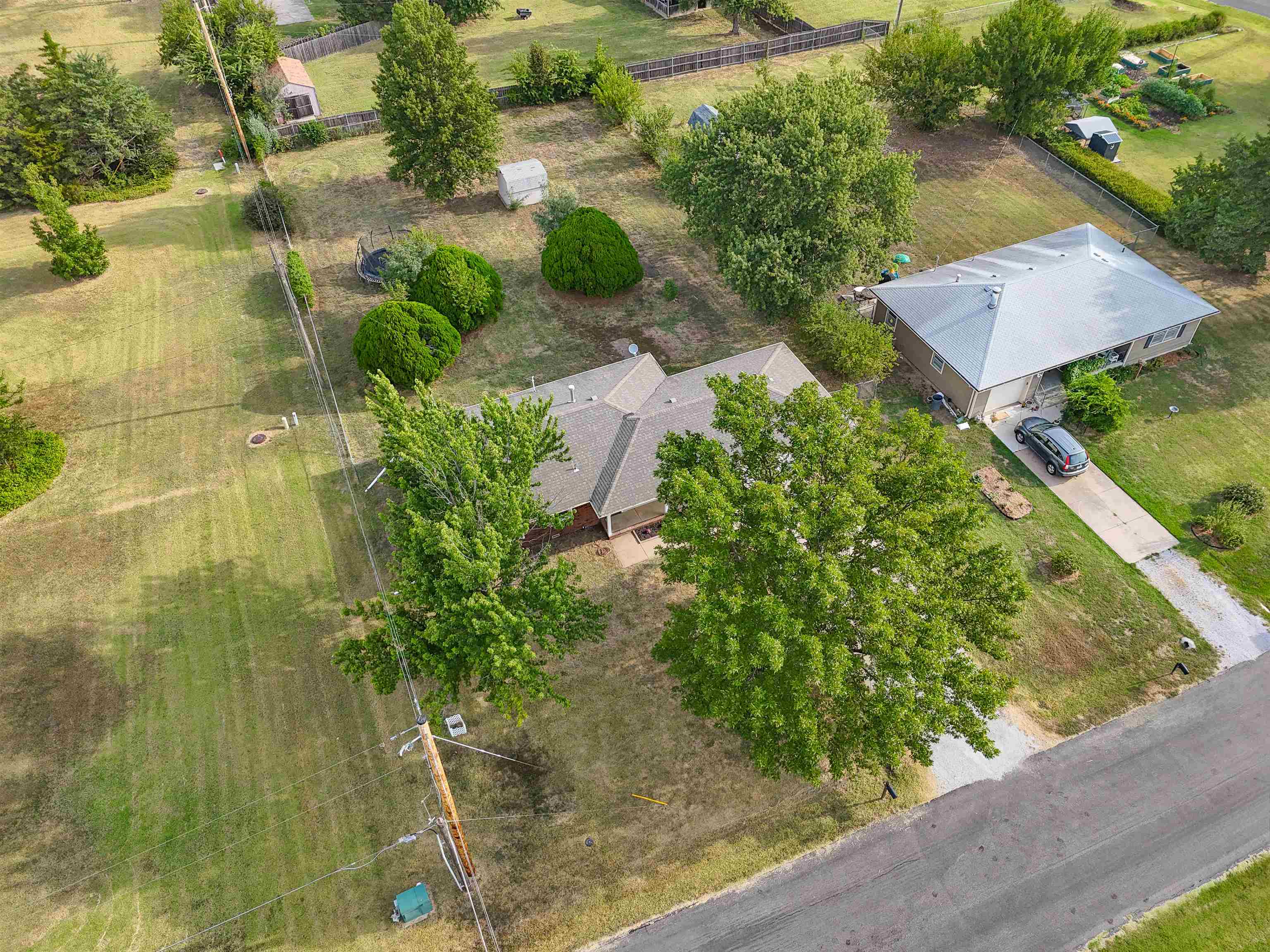 11626 E 1st St N Property Photo 34