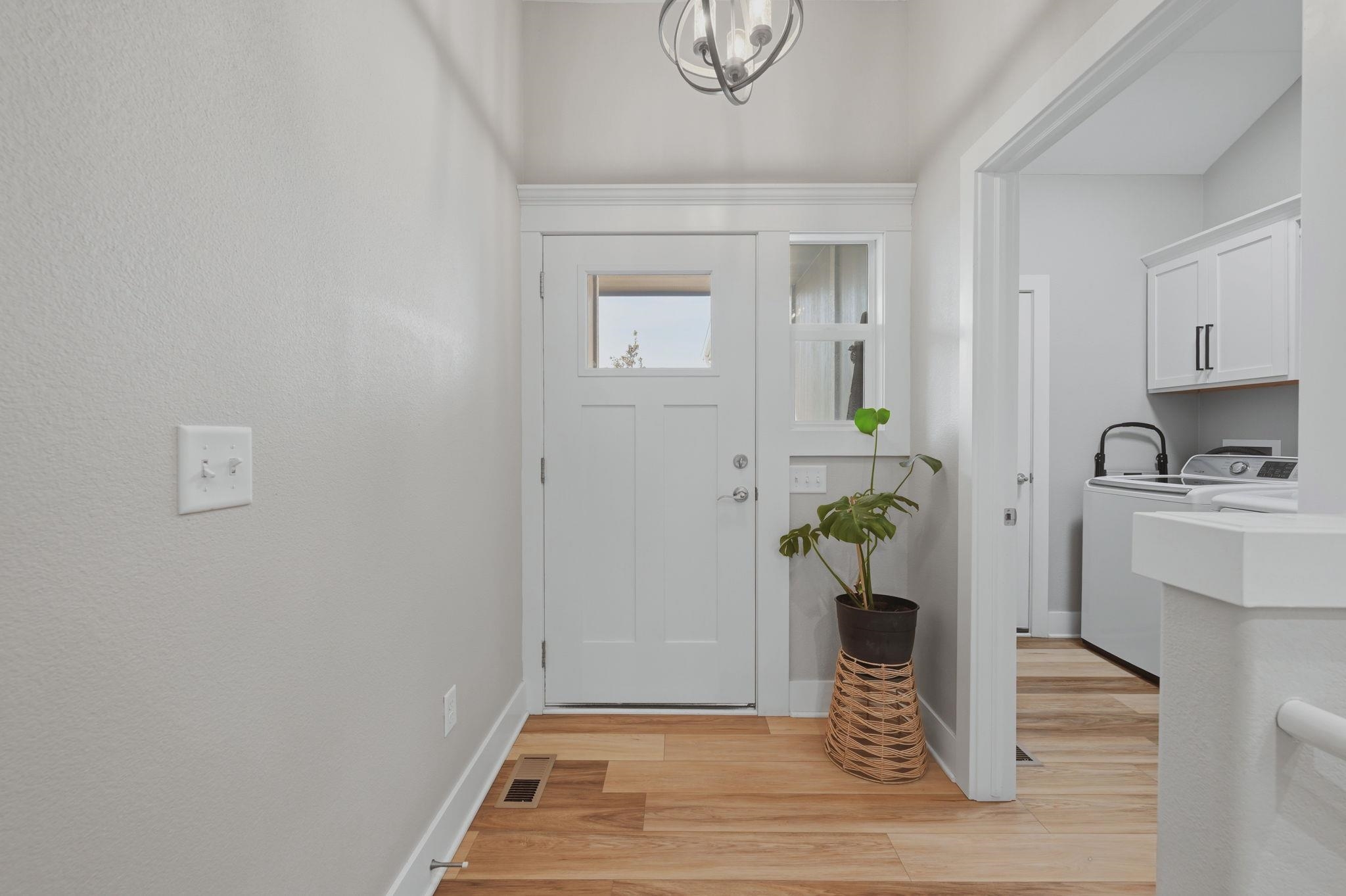 2418 E Madison Property Photo 2