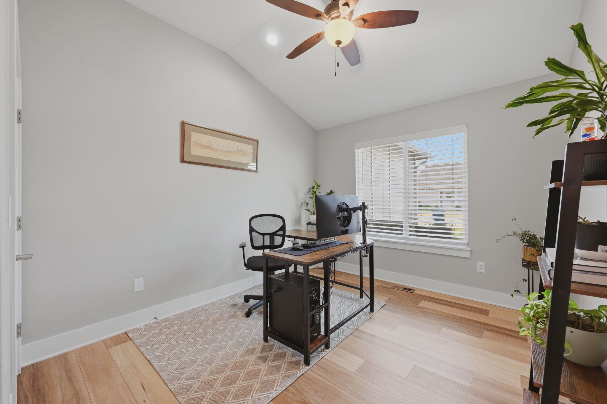 2418 E Madison Property Photo 17