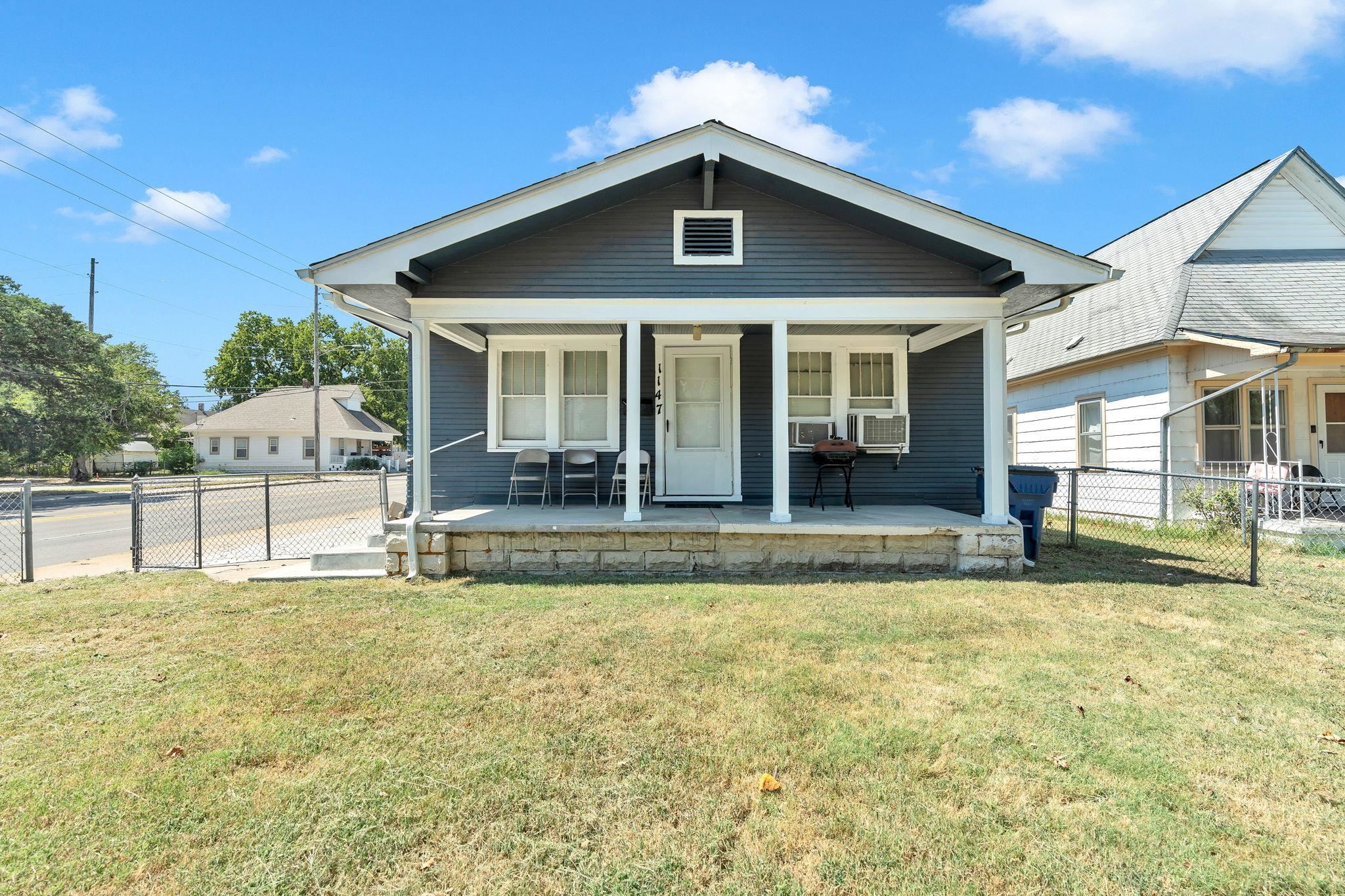 1147 S Main Property Photo 1
