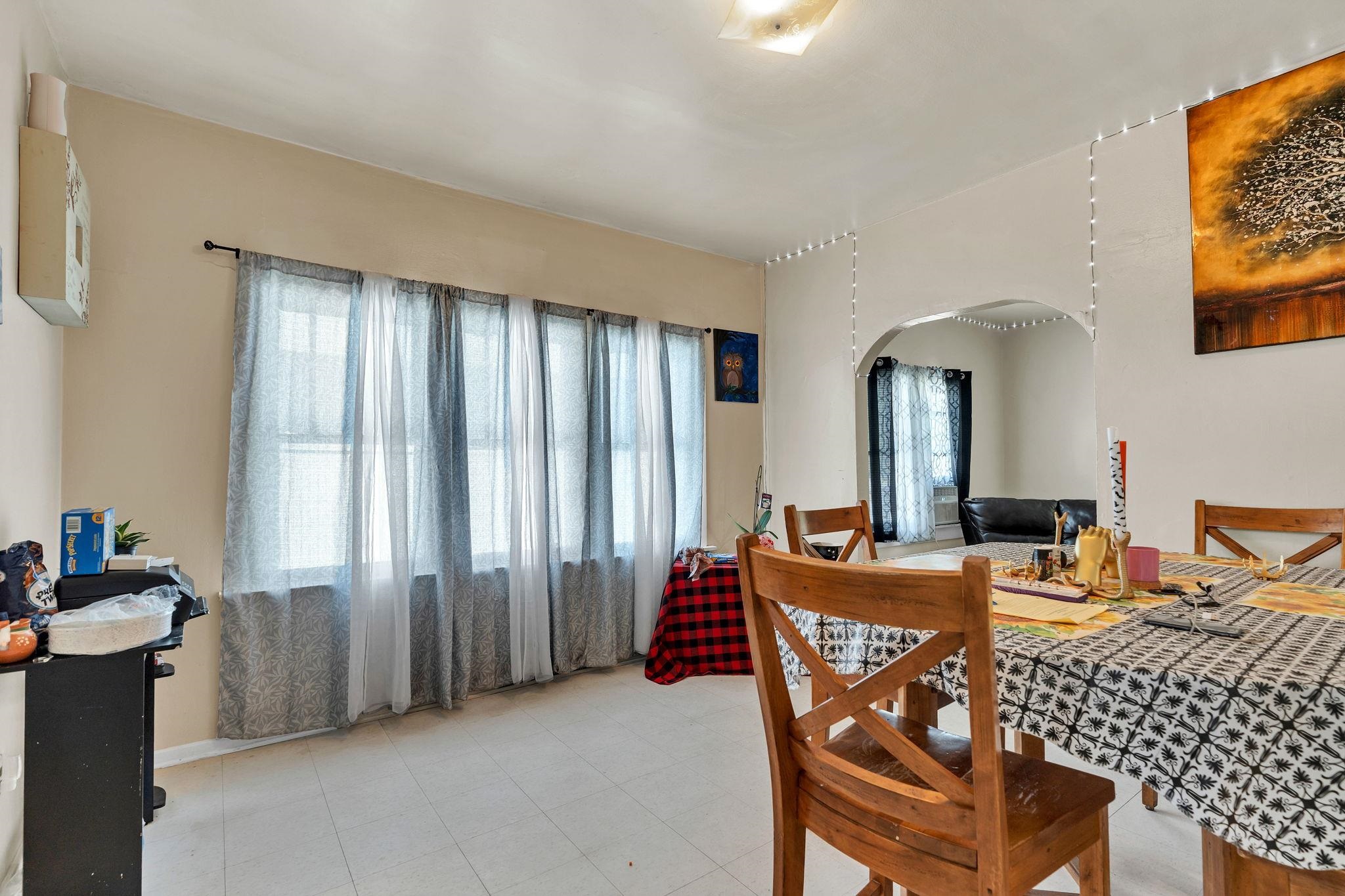 1147 S Main Property Photo 15