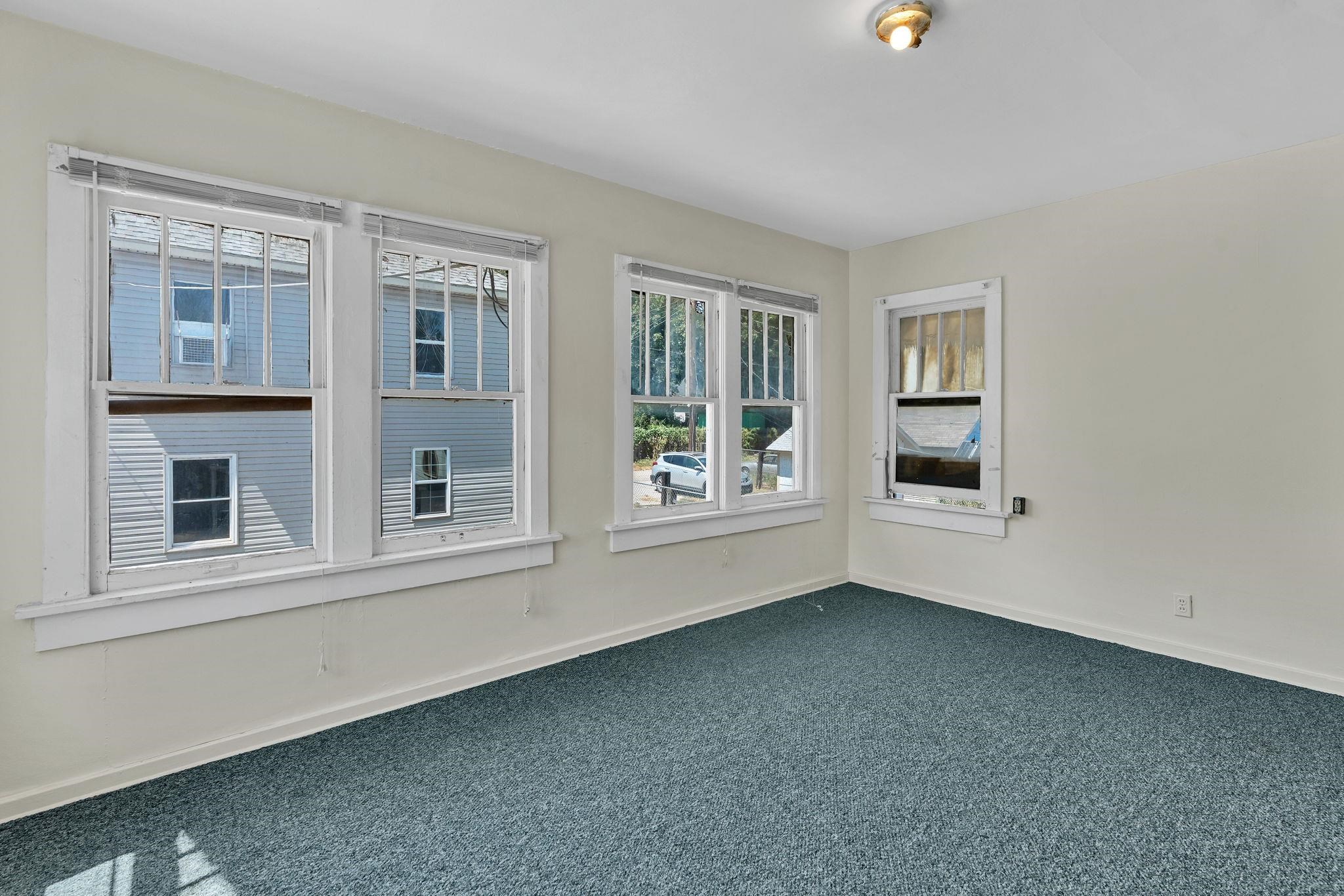 1147 S Main Property Photo 20