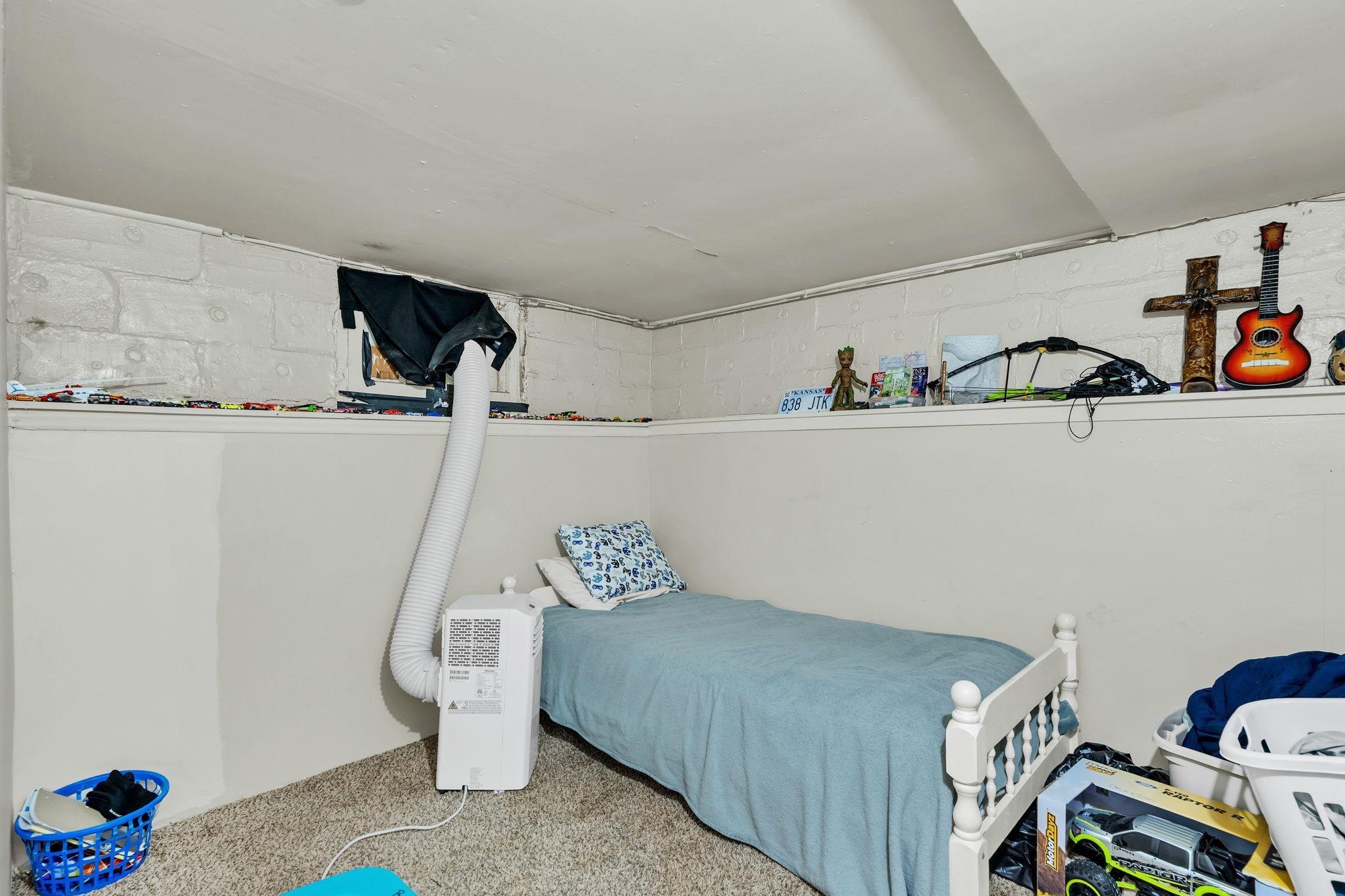 1147 S Main Property Photo 25