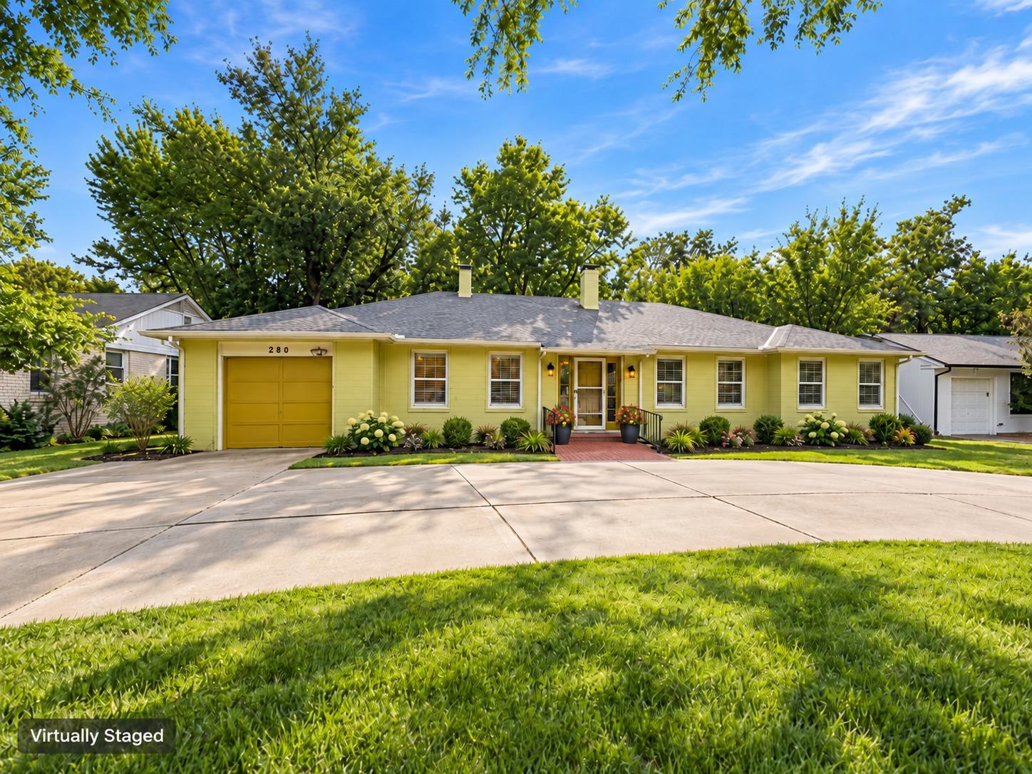230 N Edgemoor Property Photo 4