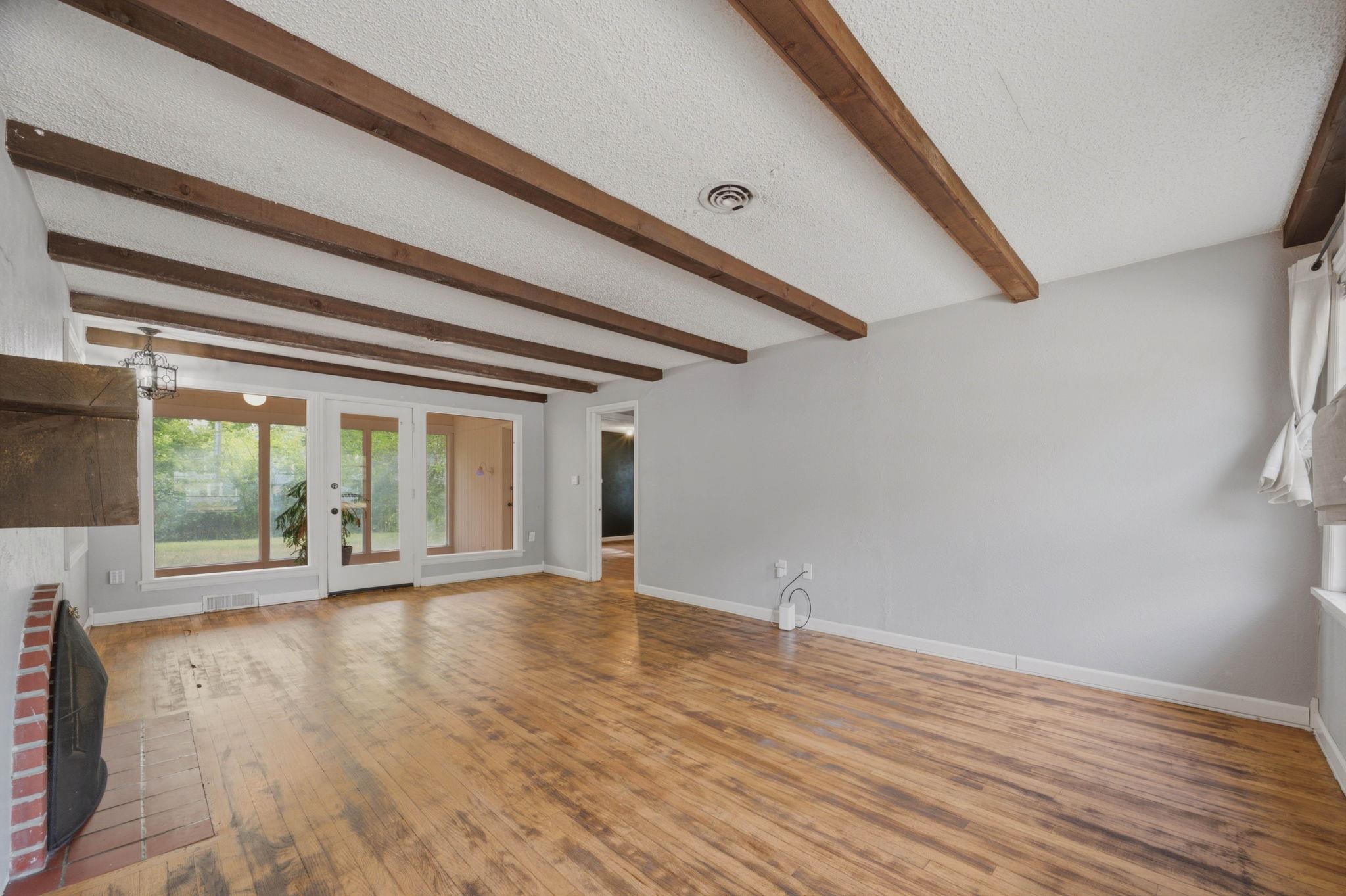 230 N Edgemoor Property Photo 11