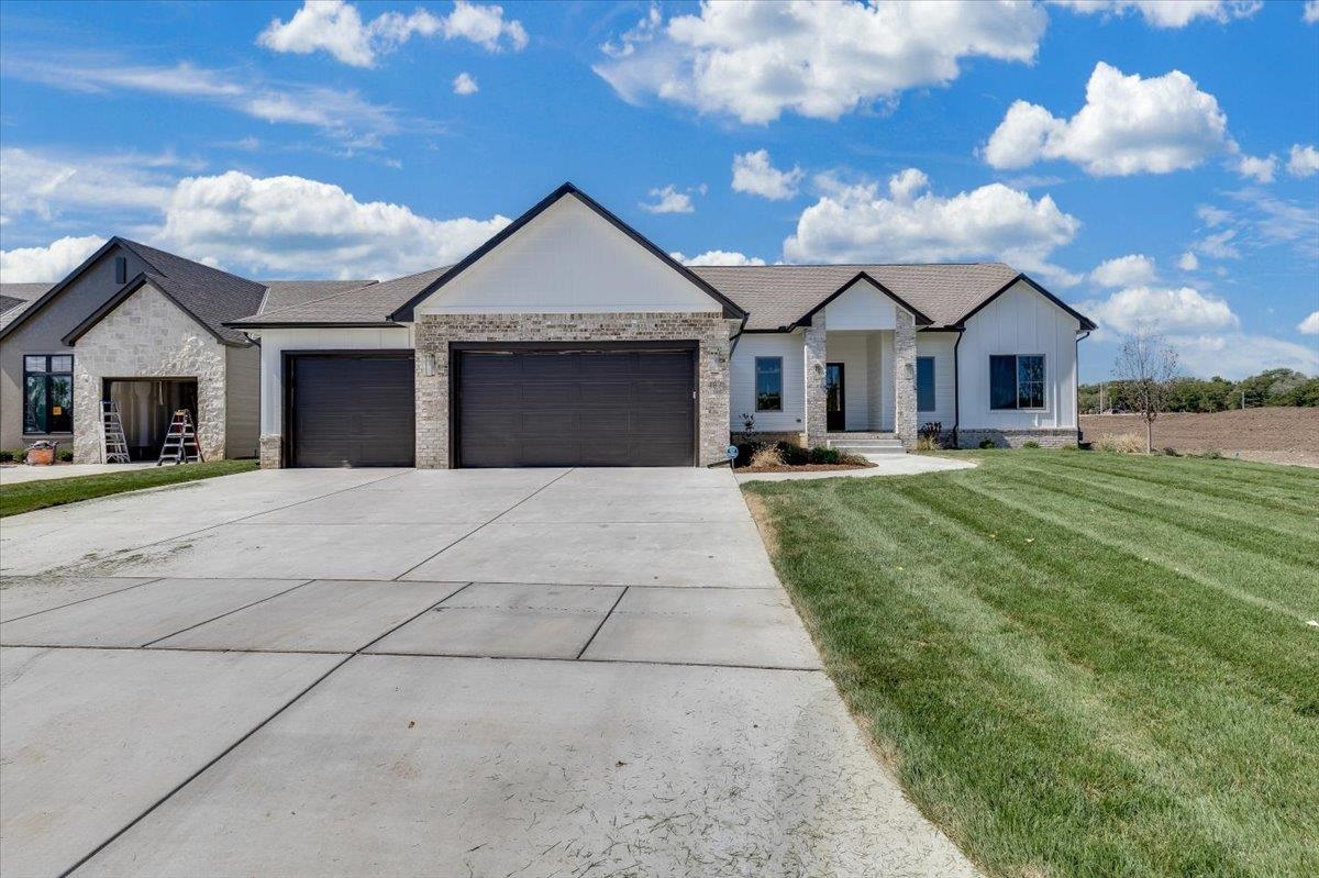 487 Birkdale Property Photo 1