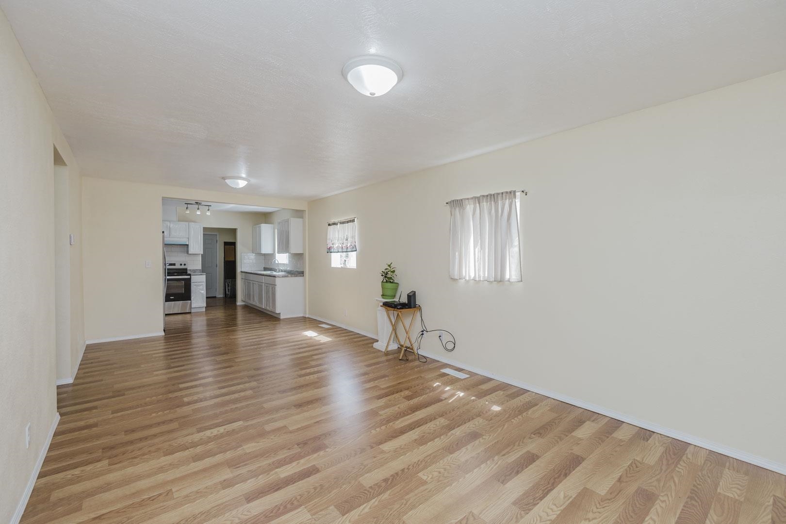 616 N Madison Property Photo 4
