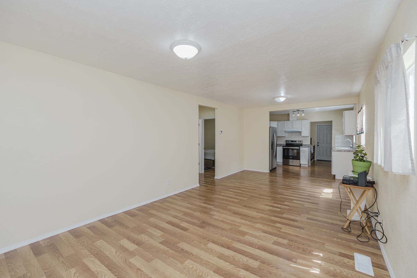 616 N Madison Property Photo 5