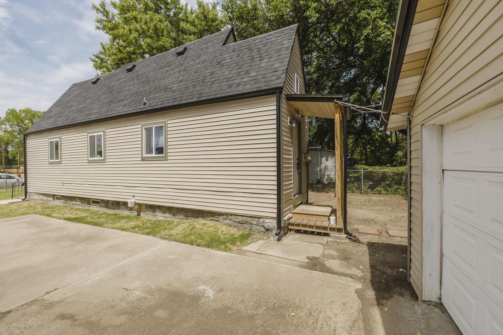 616 N Madison Property Photo 32