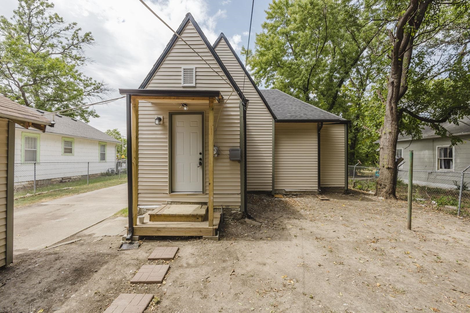 616 N Madison Property Photo 33