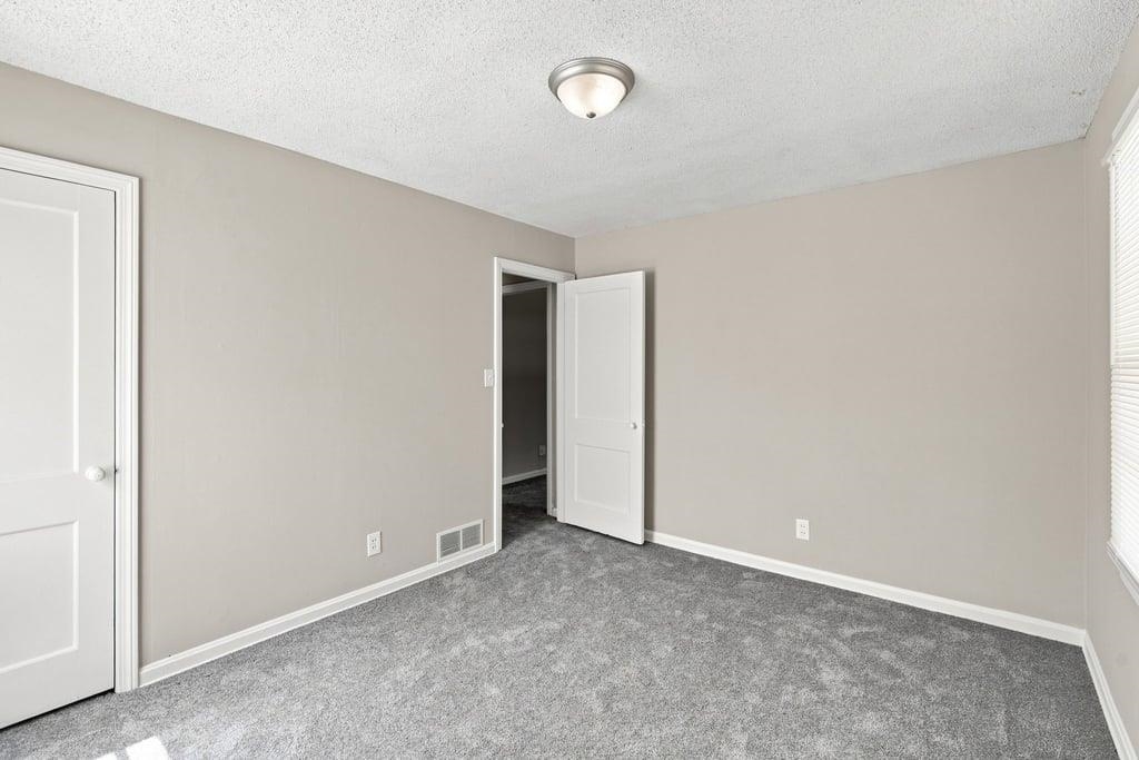 2561 S Hydraulic Ave. Property Photo 17