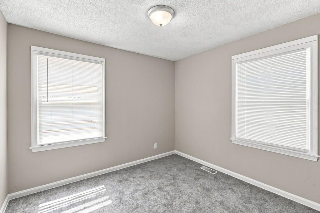 2561 S Hydraulic Ave. Property Photo 18