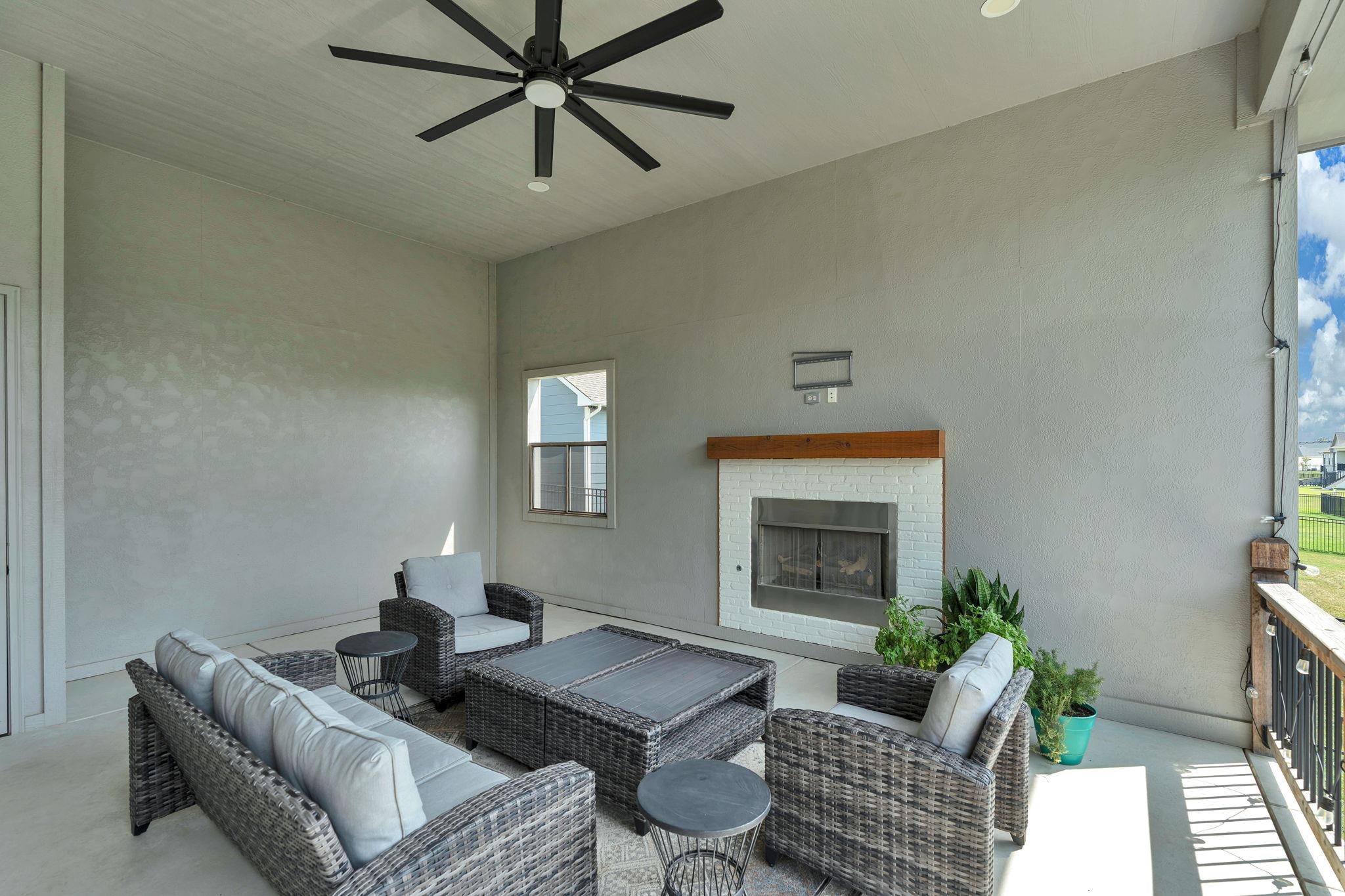 11605 E Winston St Property Photo 32