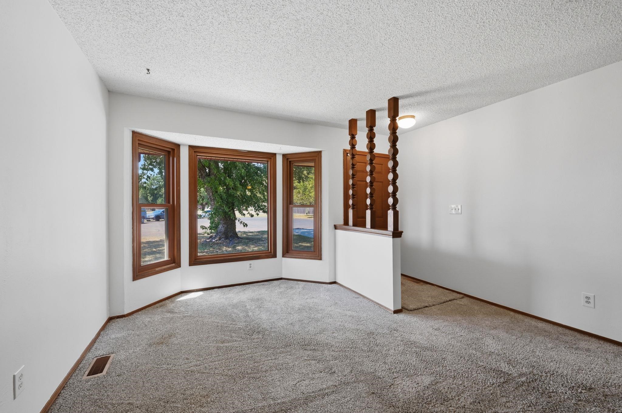1422 N Tanglewood Ct. Property Photo 4