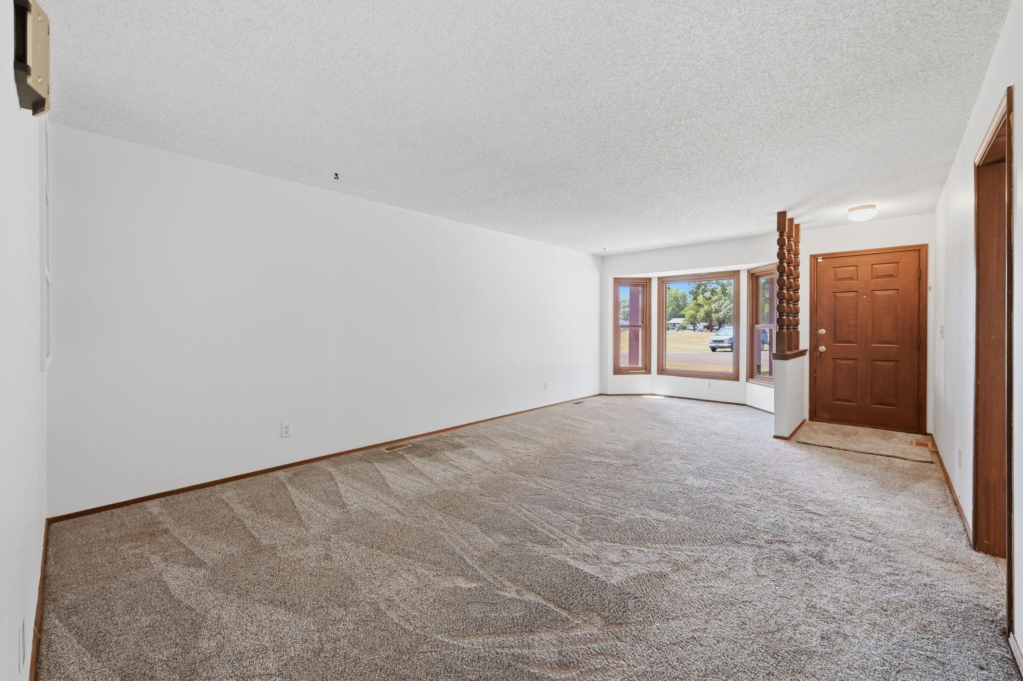 1422 N Tanglewood Ct. Property Photo 5