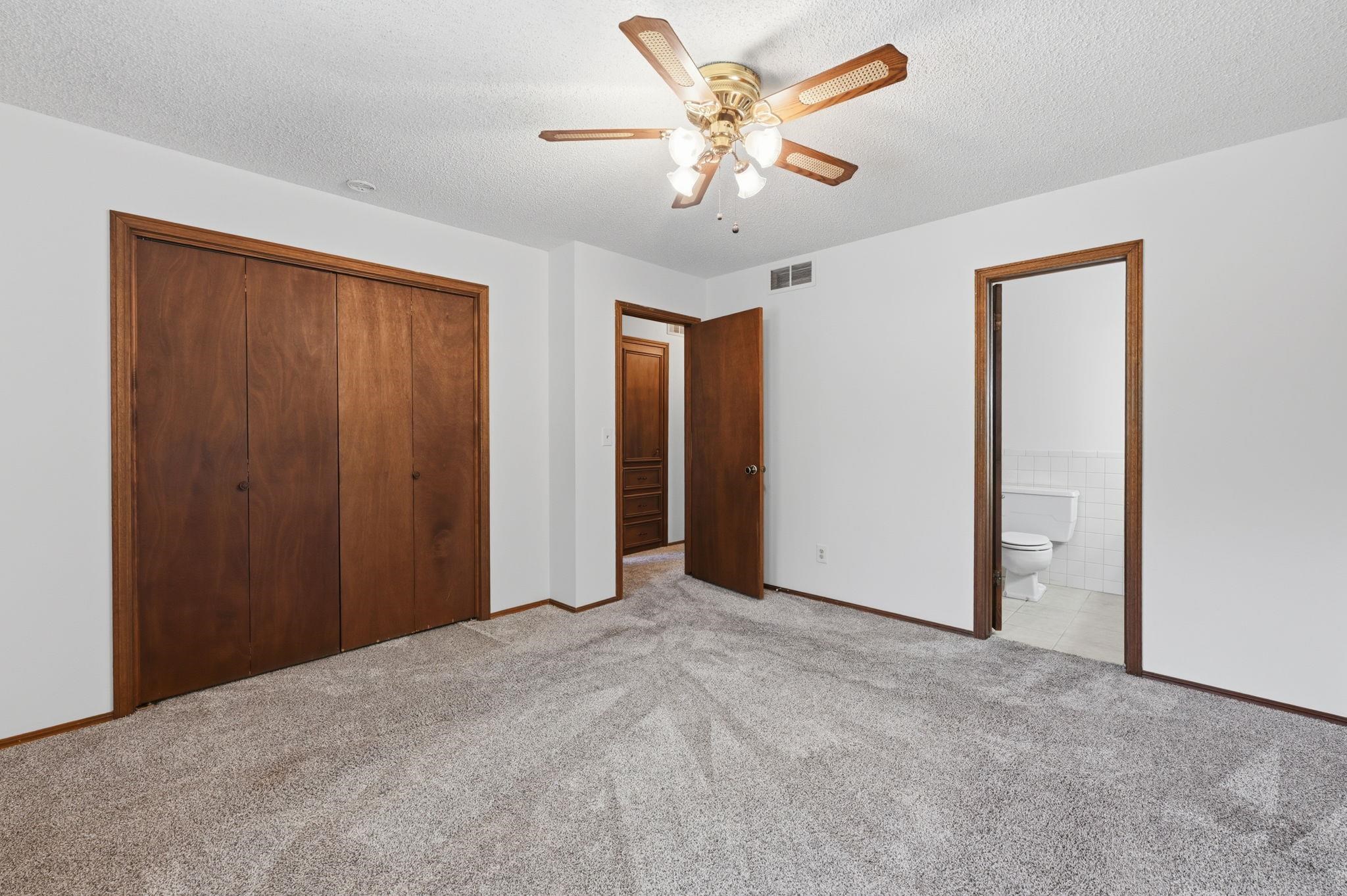 1422 N Tanglewood Ct. Property Photo 17